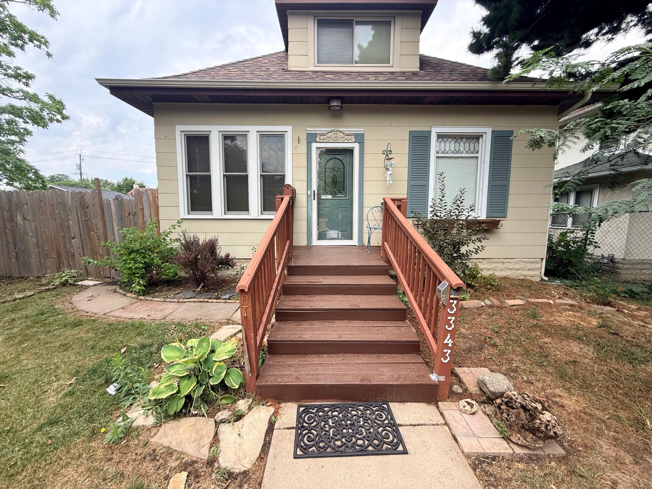 3343 Girard Avenue N, Minneapolis MN 55412