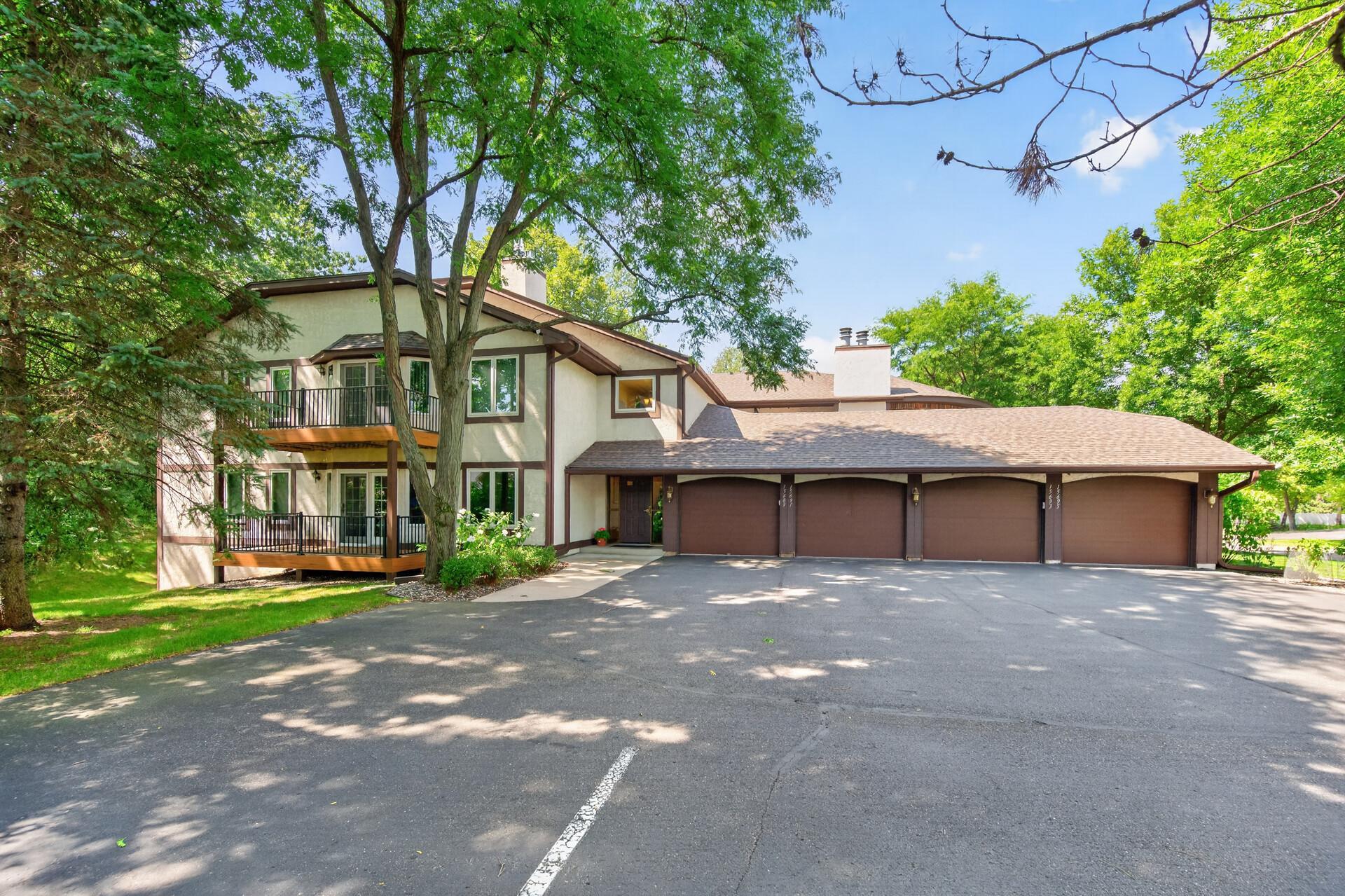 15695 Sussex Drive, Minnetonka MN 55345