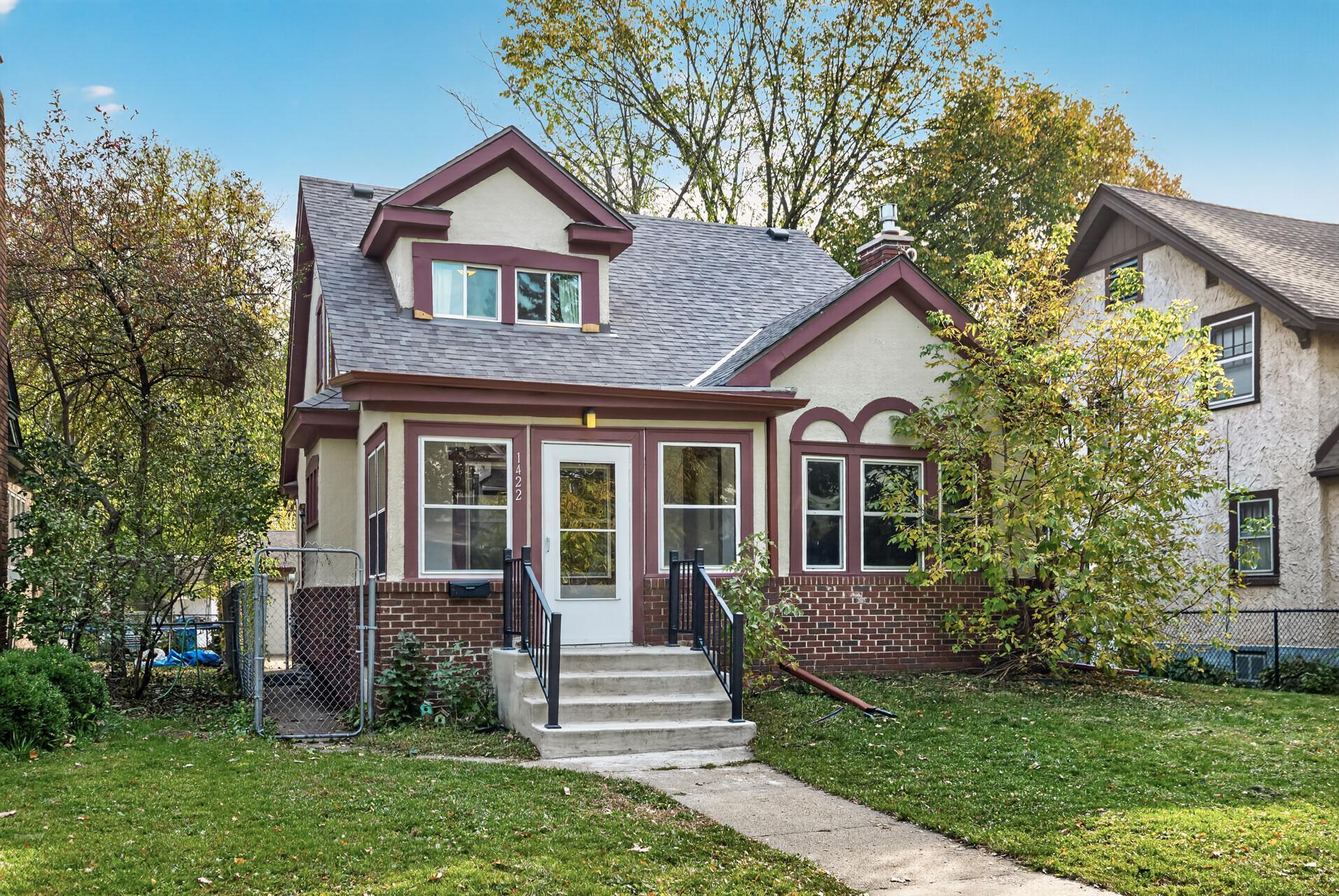 1422 Queen Avenue N, Minneapolis MN 55411