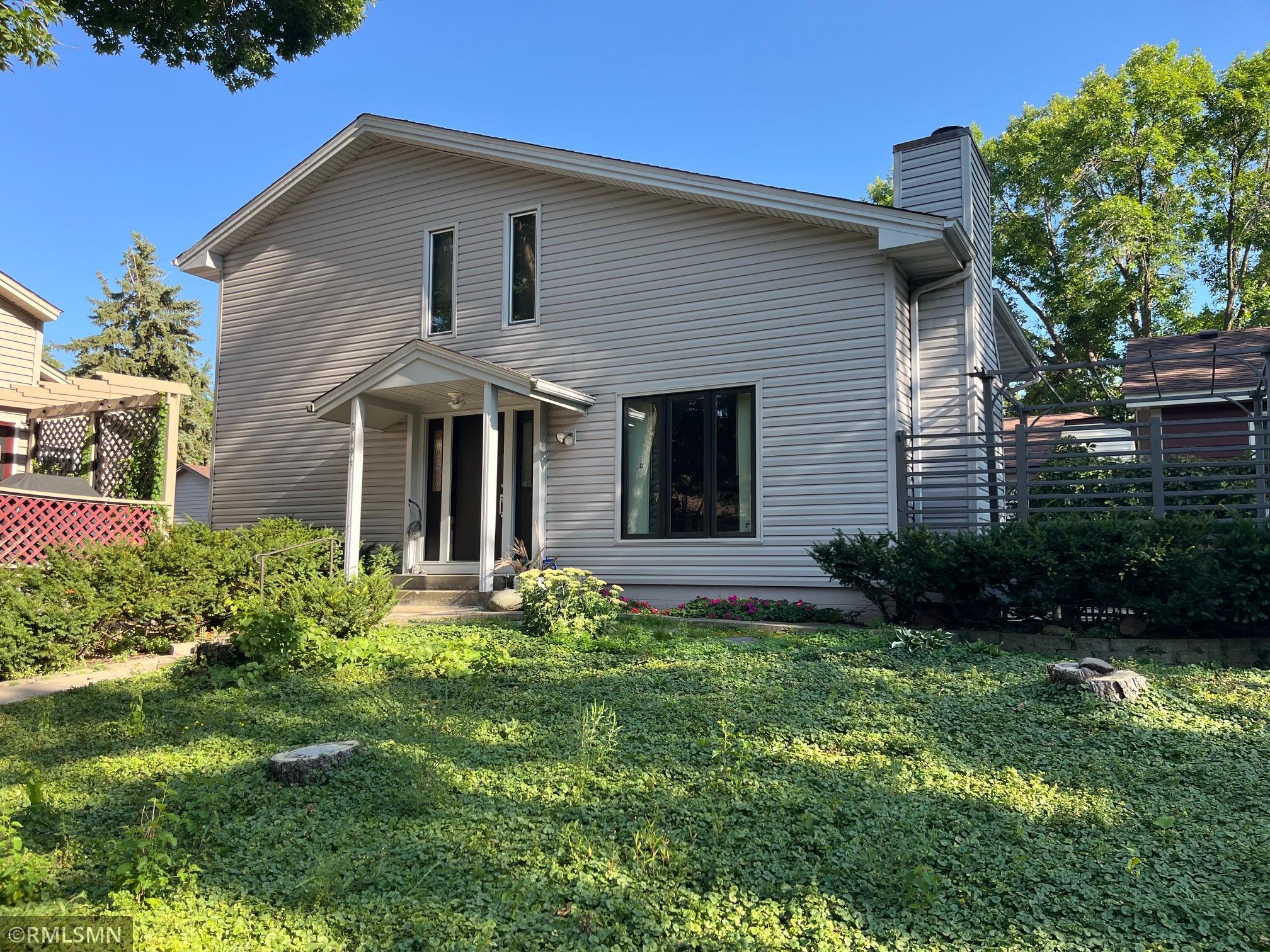 3493 Pilgrim Lane N, Plymouth MN 55441