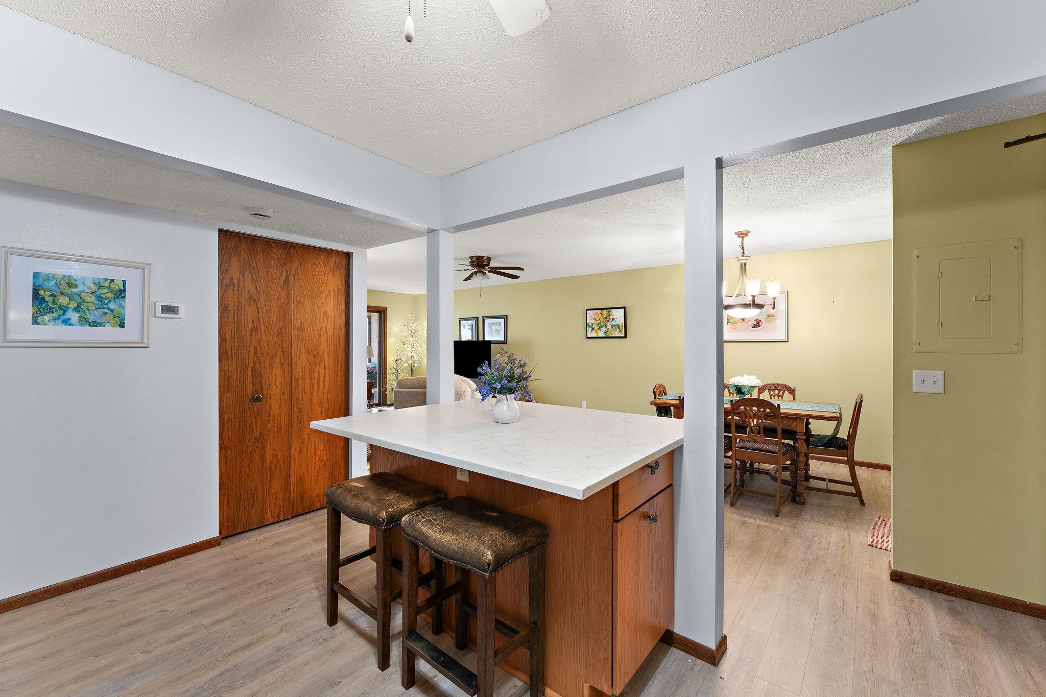 10540 43rd Avenue N Unit 203, Plymouth MN 55442