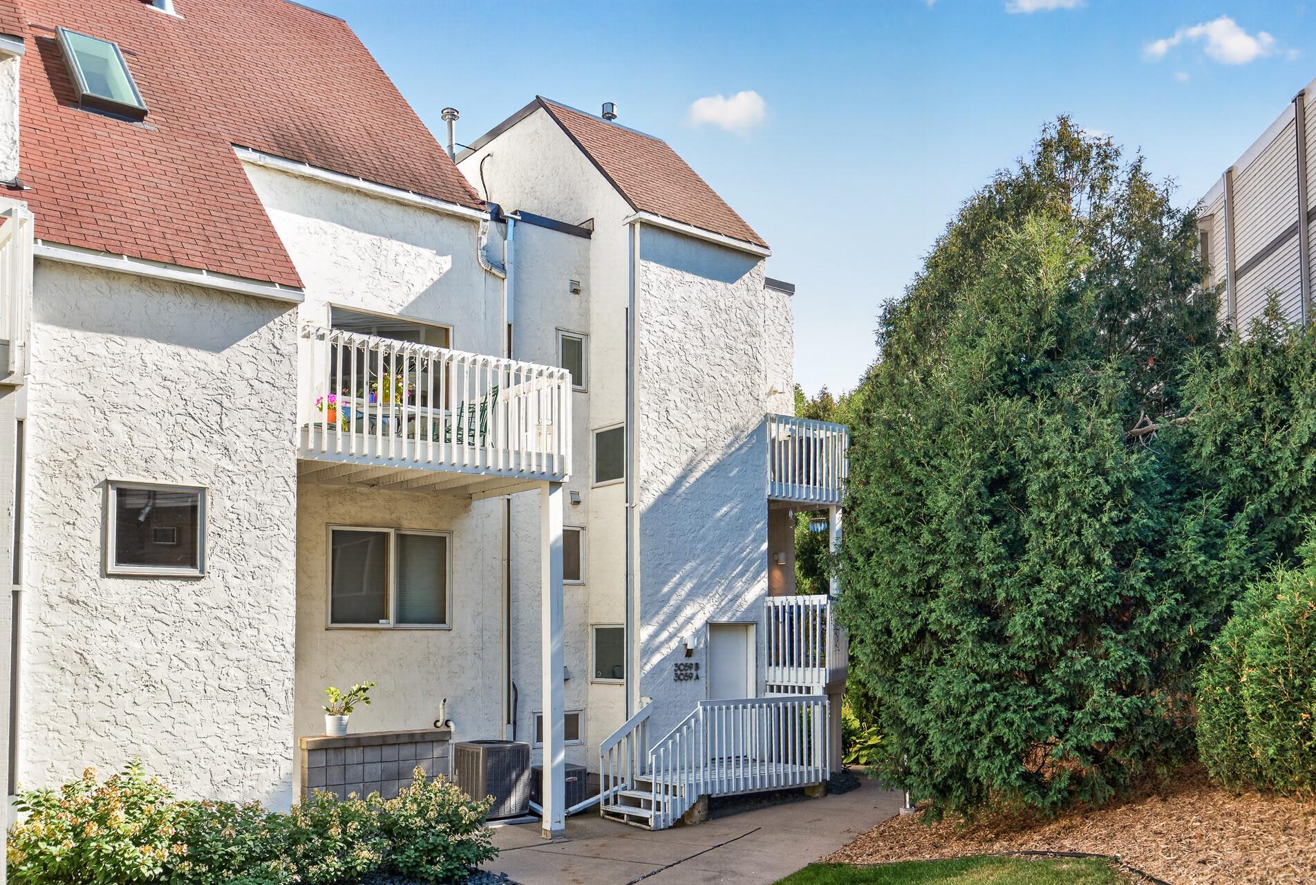 3059 Lake Shore Drive Unit A, Minneapolis MN 55416