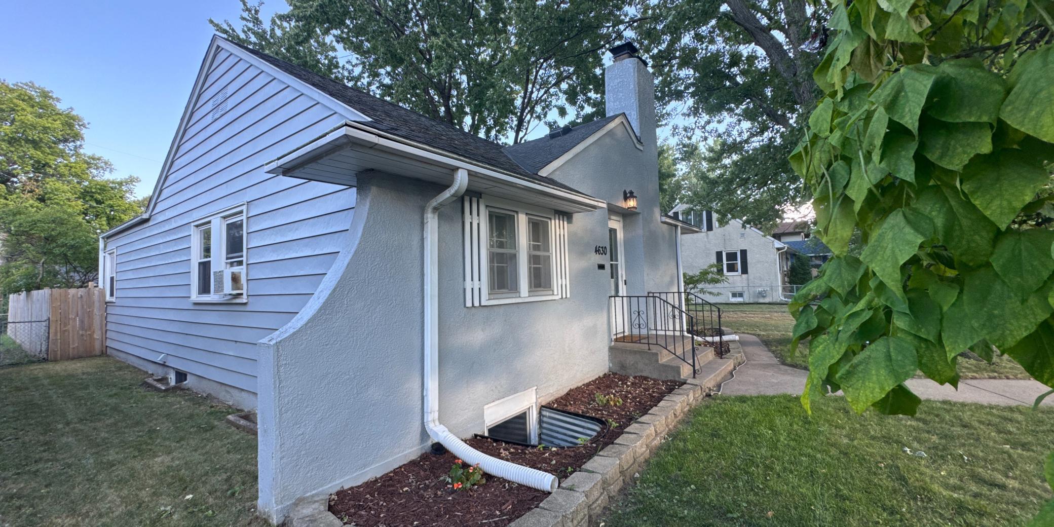 4630 Colfax Avenue N, Minneapolis MN 55412