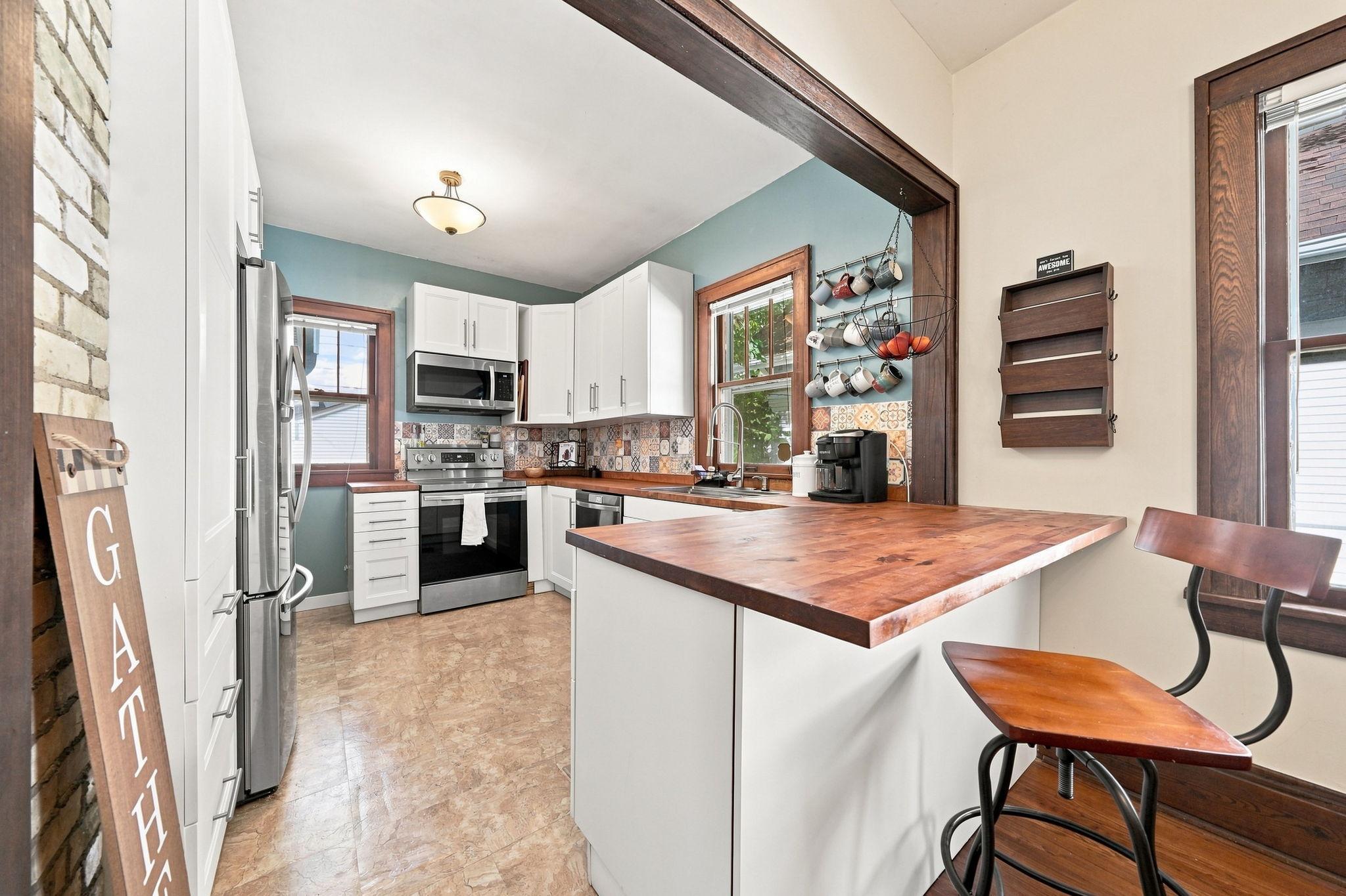 1291 Sherburne Avenue, Saint Paul MN 55104