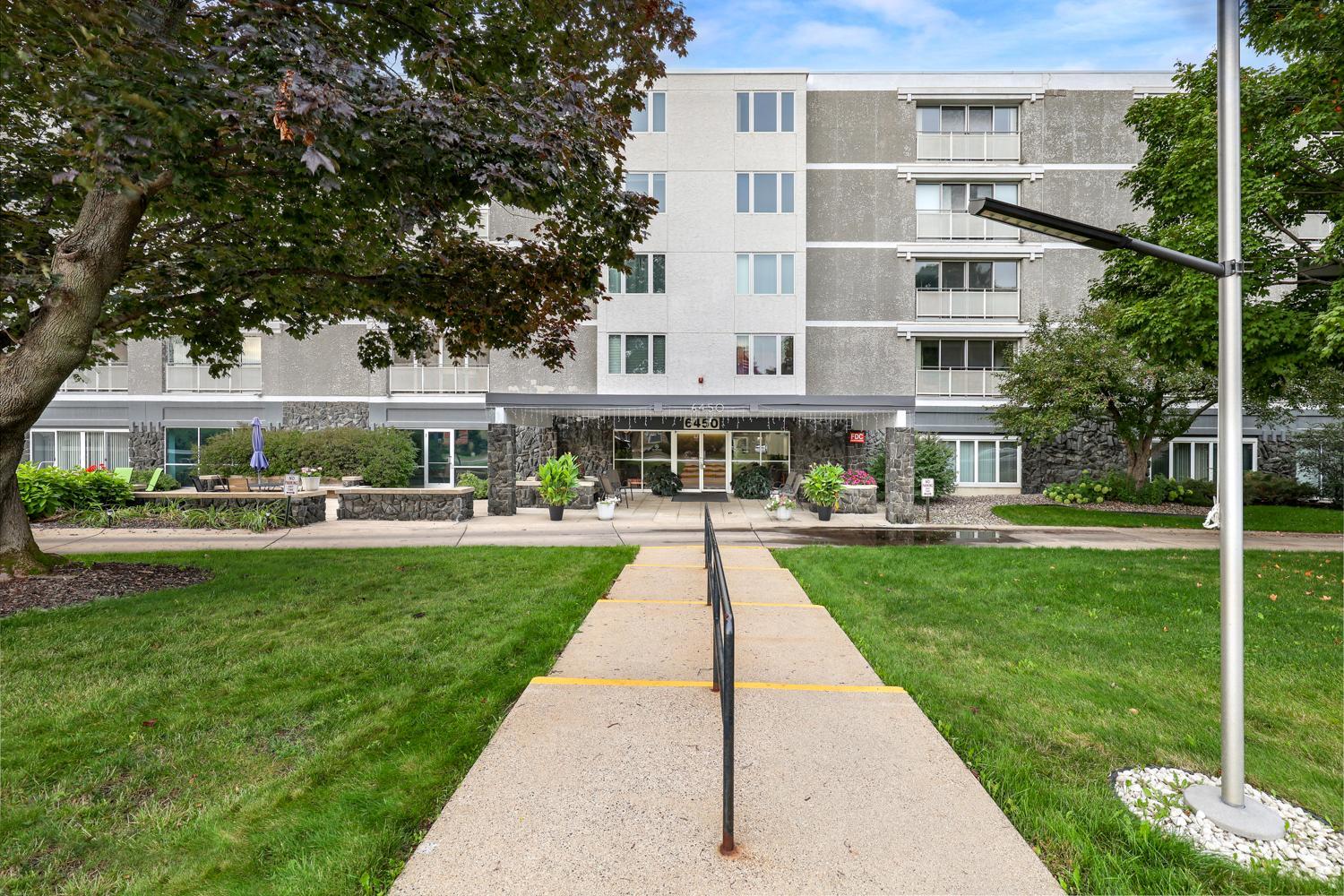 6450 York Avenue S Unit 501, Edina MN 55435