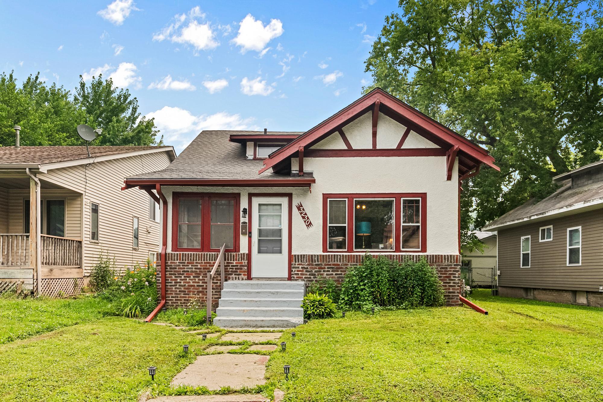3230 Colfax Avenue N, Minneapolis MN 55412