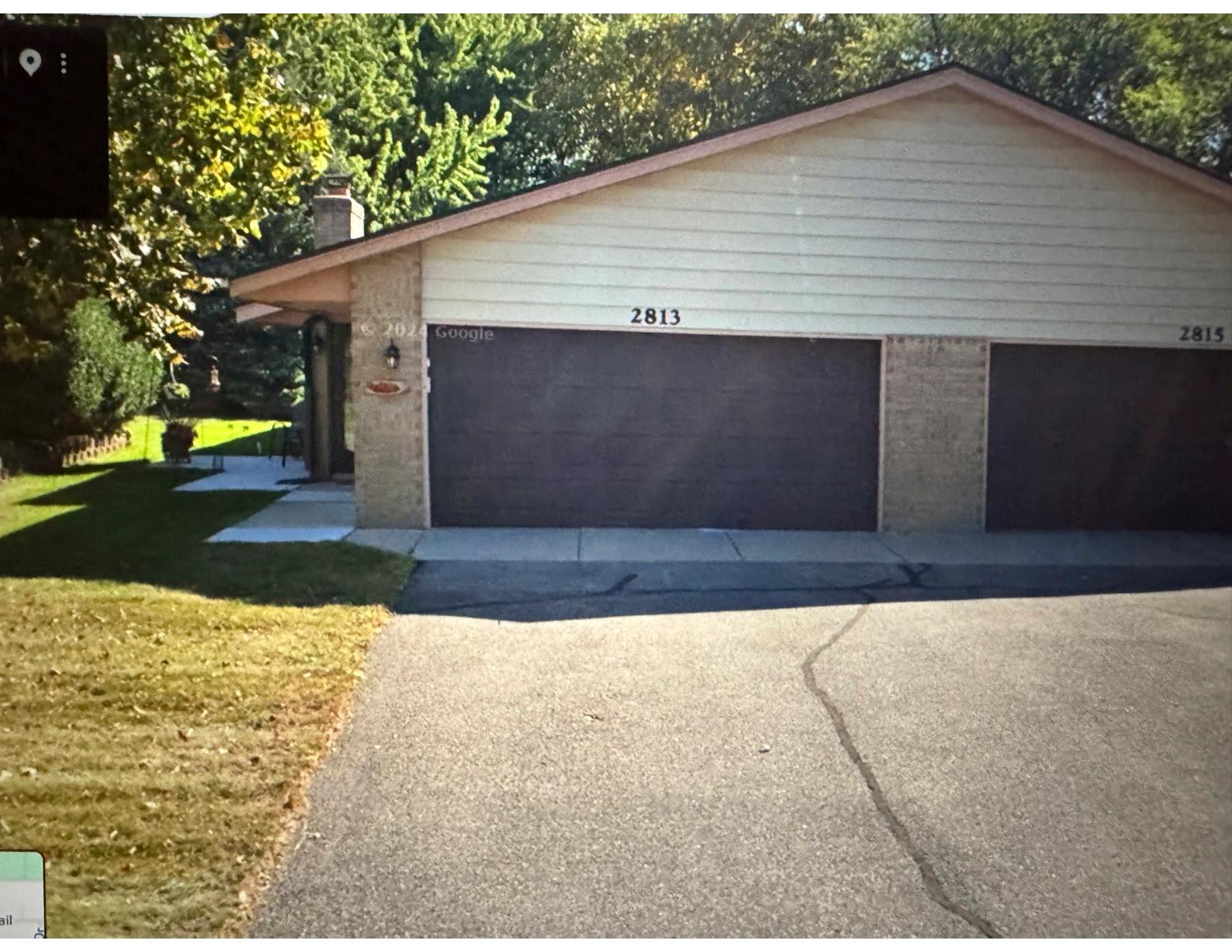 2813 Robinwood Way, Woodbury MN 55125