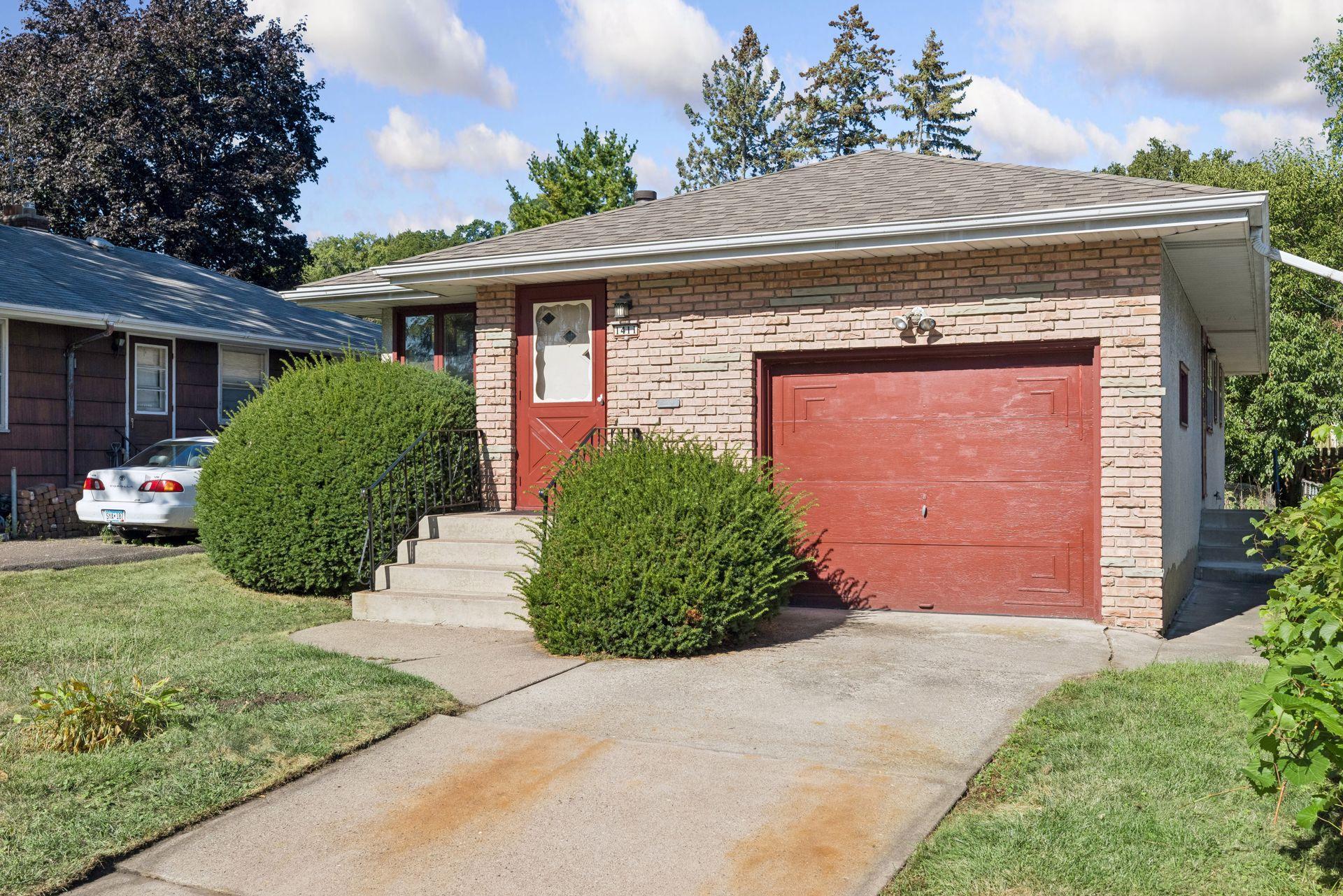 1411 Alaska Avenue, Saint Paul MN 55116