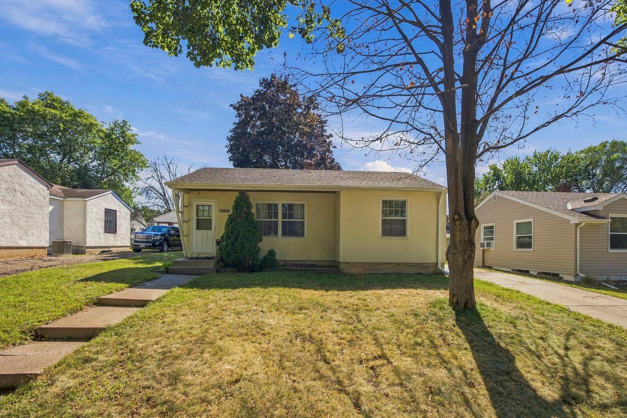 2116 Fremont Avenue E, Saint Paul MN 55119
