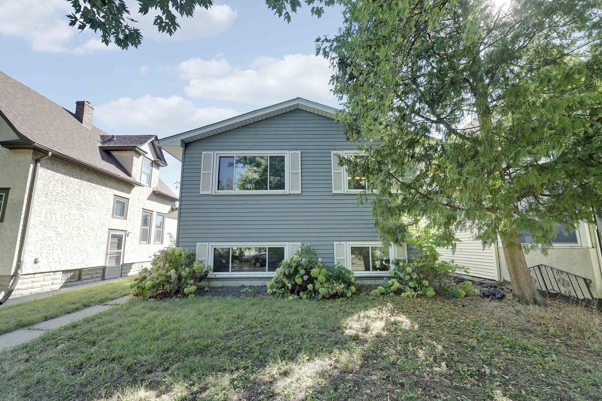 800 Hawthorne Avenue E, Saint Paul MN 55106