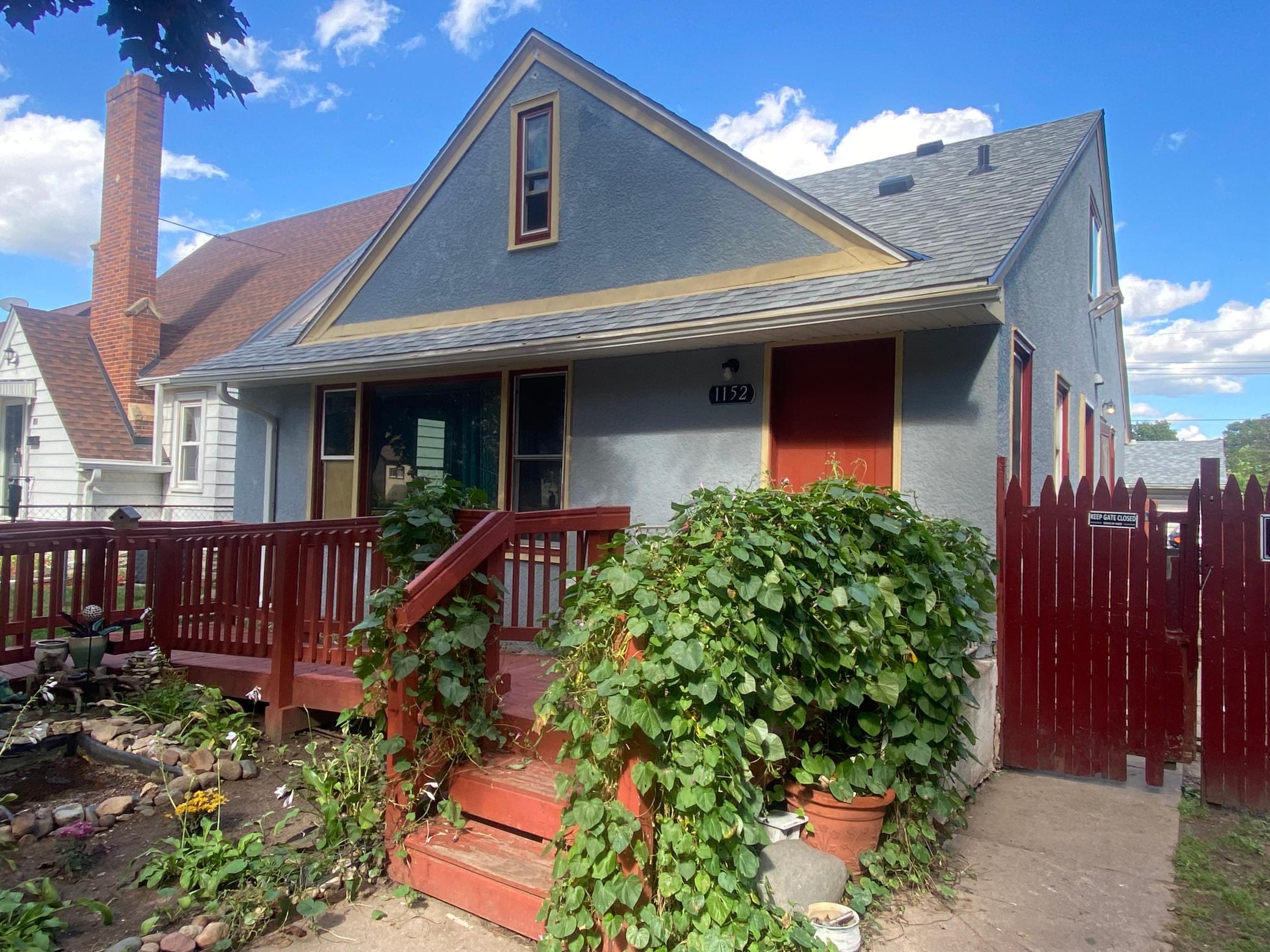 1152 Lane Place, Saint Paul MN 55106
