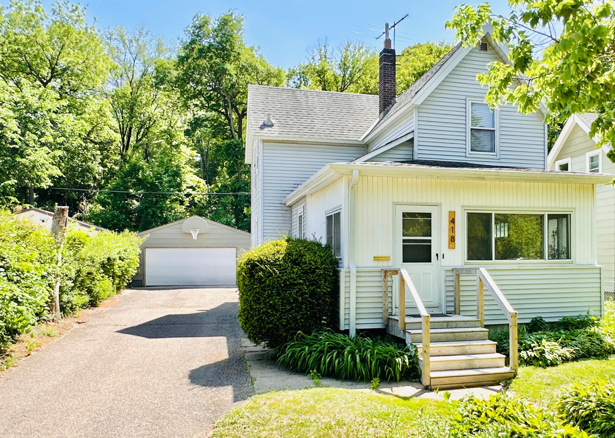 418 Belvidere Street E, Saint Paul MN 55107