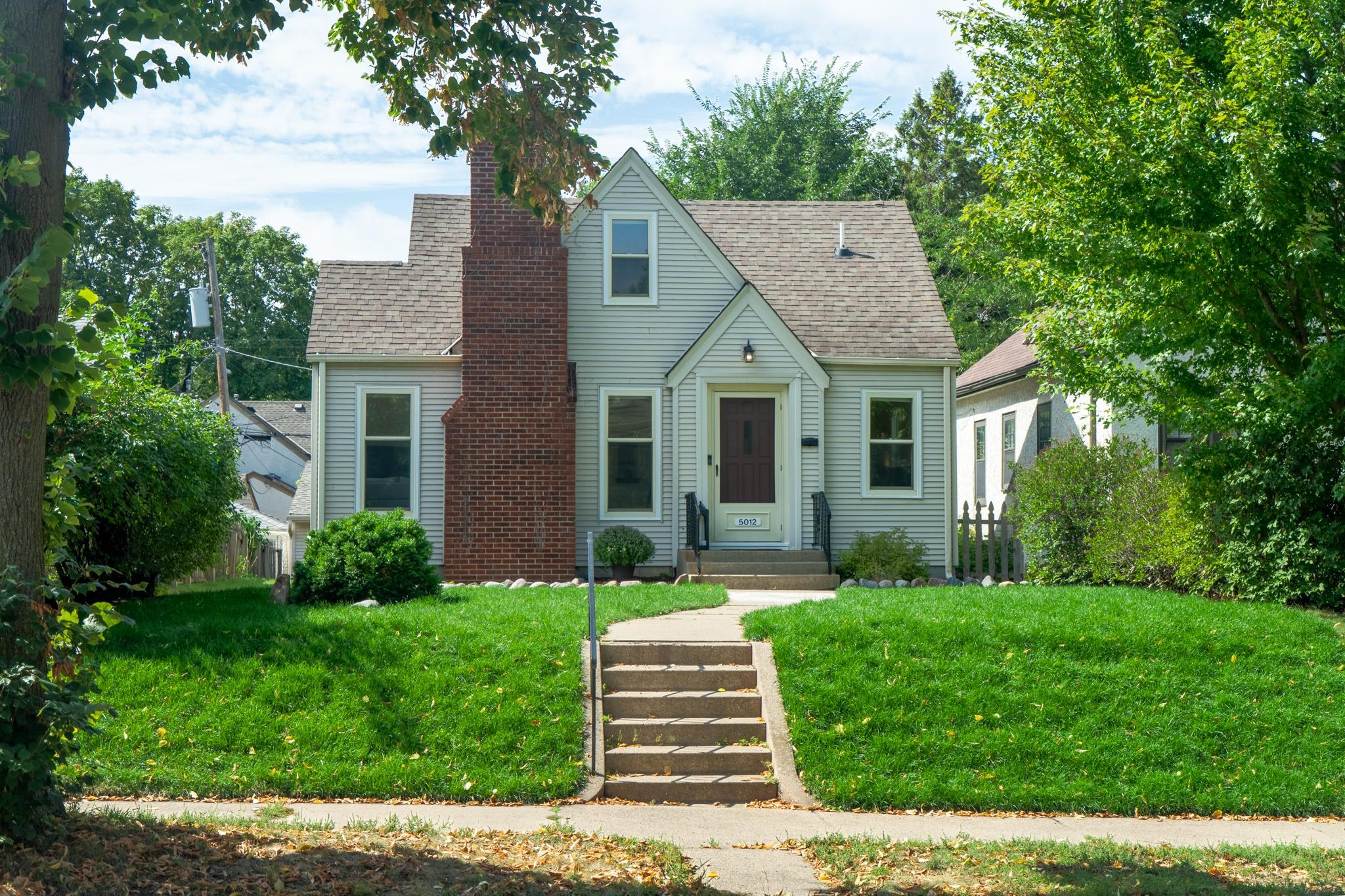5012 15th Avenue S, Minneapolis MN 55417