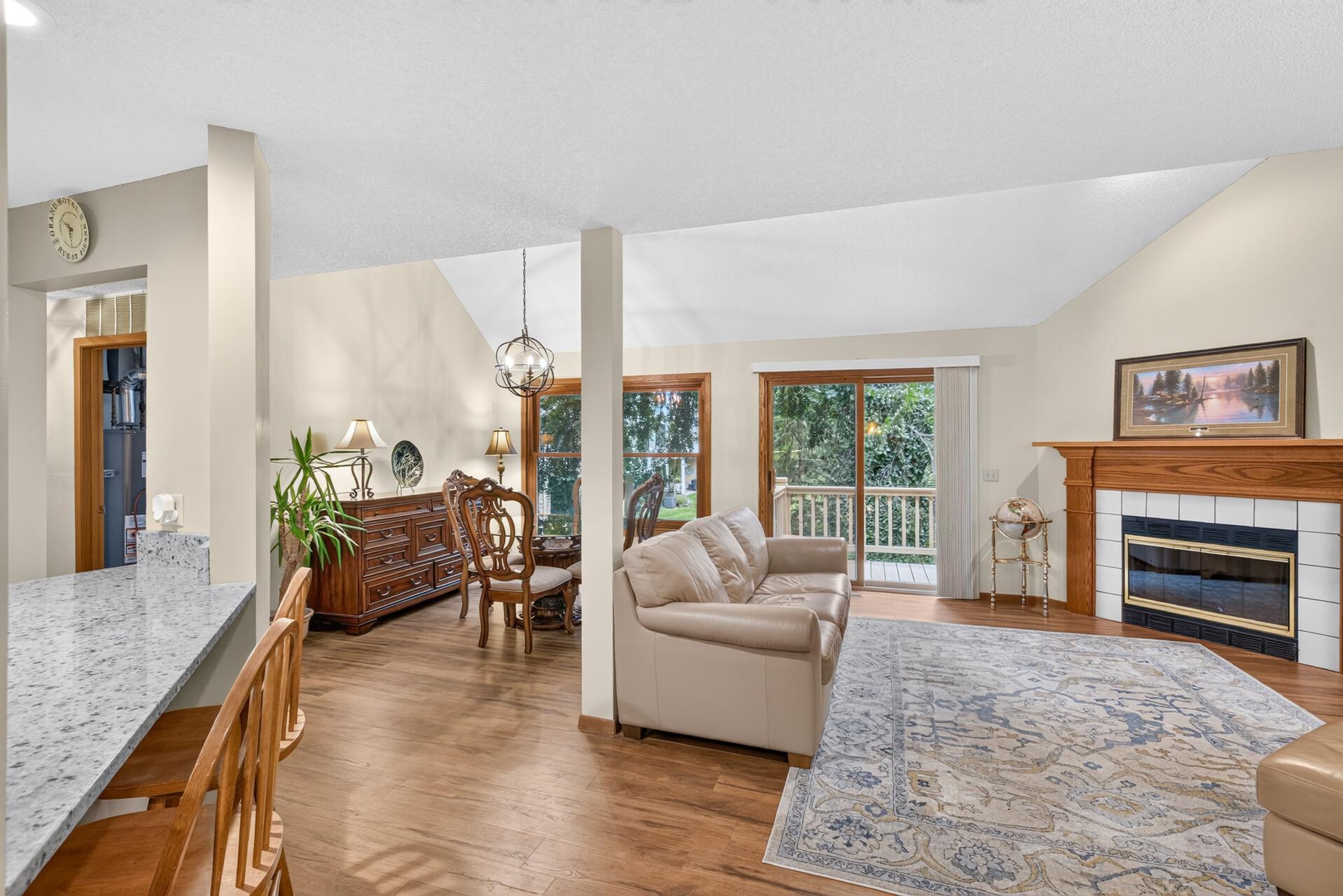 15710 26th Avenue N Unit D, Plymouth MN 55447