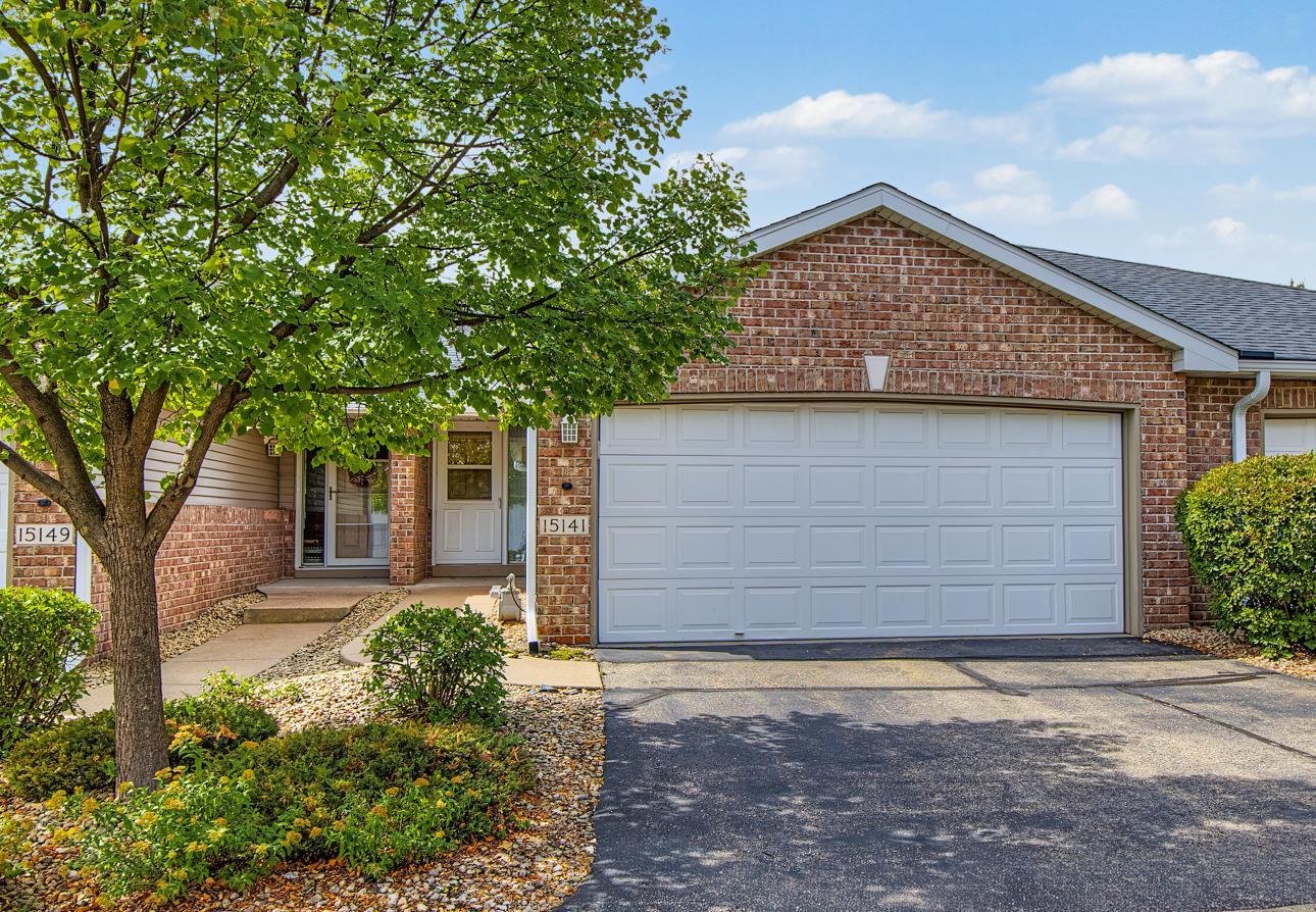 15141 Cimarron Avenue, Rosemount MN 55068