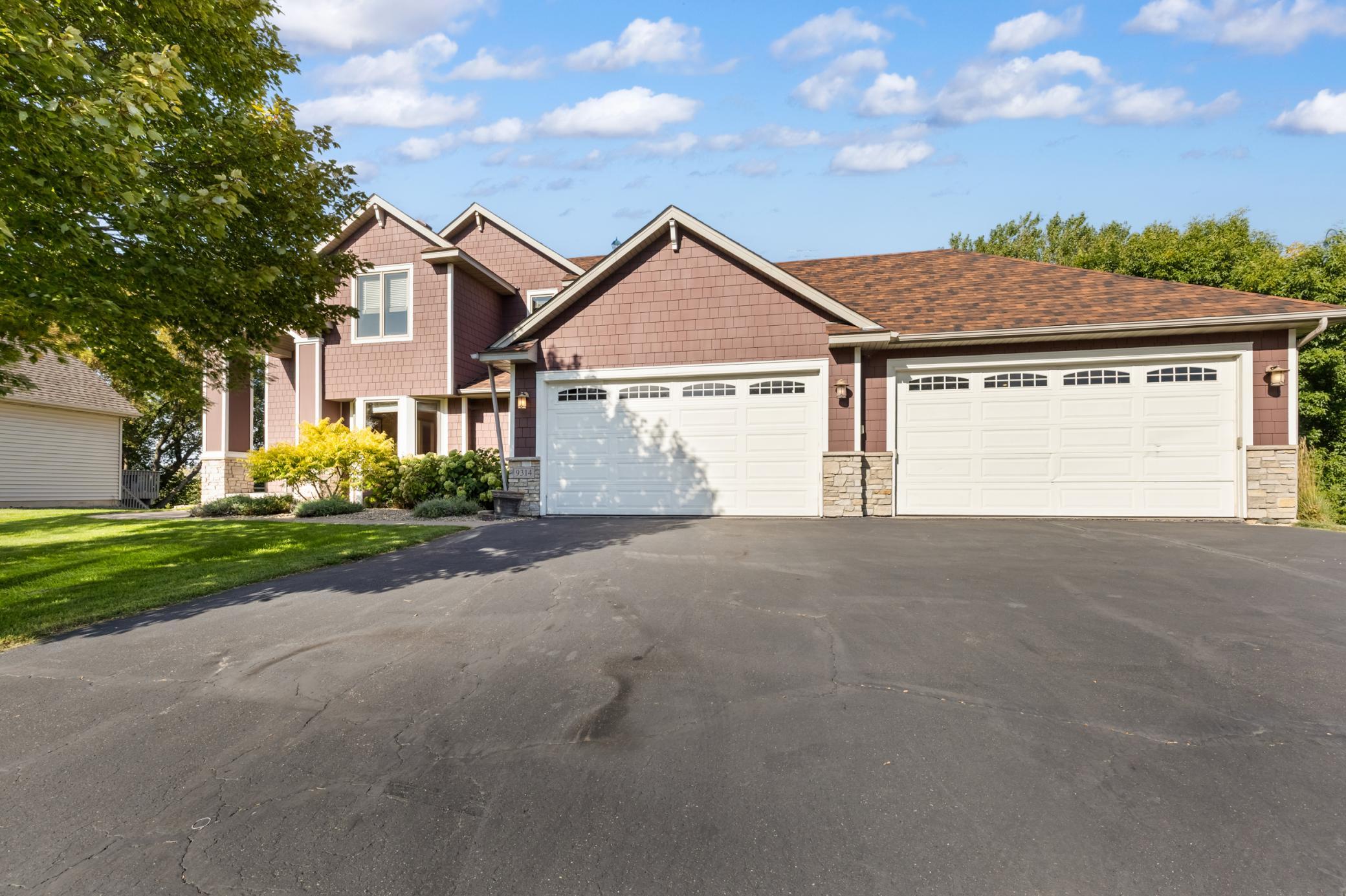 9314 Peony Lane N, Maple Grove MN 55311