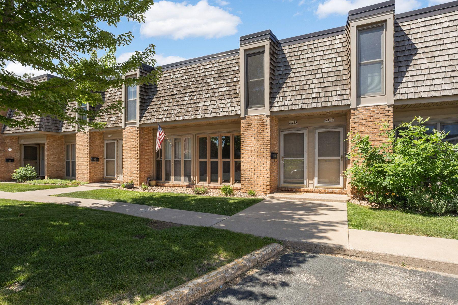6425 Barrie Road, Edina MN 55435