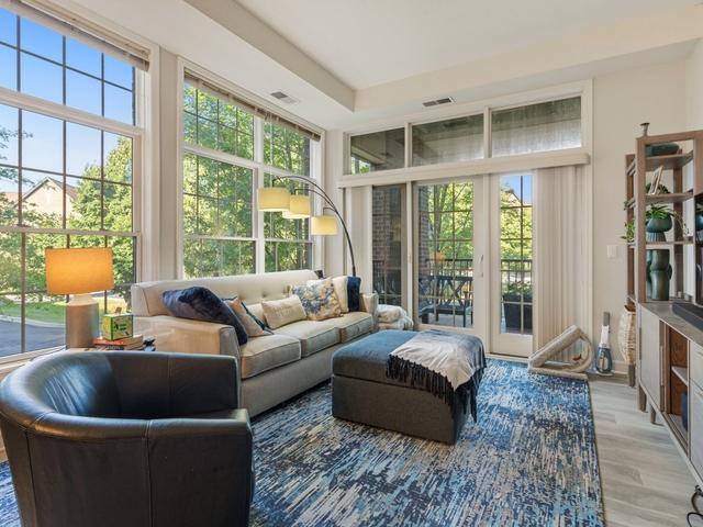 851 River Mews Court Unit 105, Minneapolis MN 55414