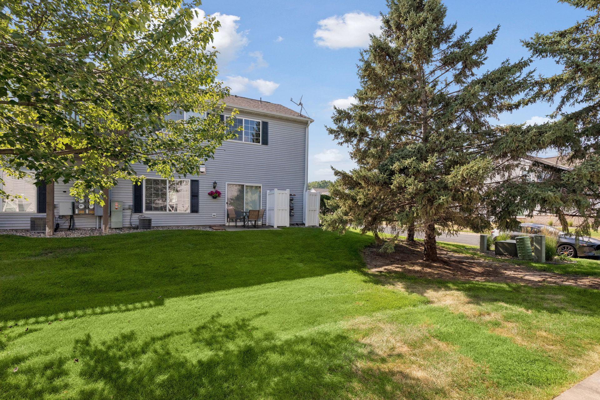 1336 Yorkshire Lane, Shakopee MN 55379