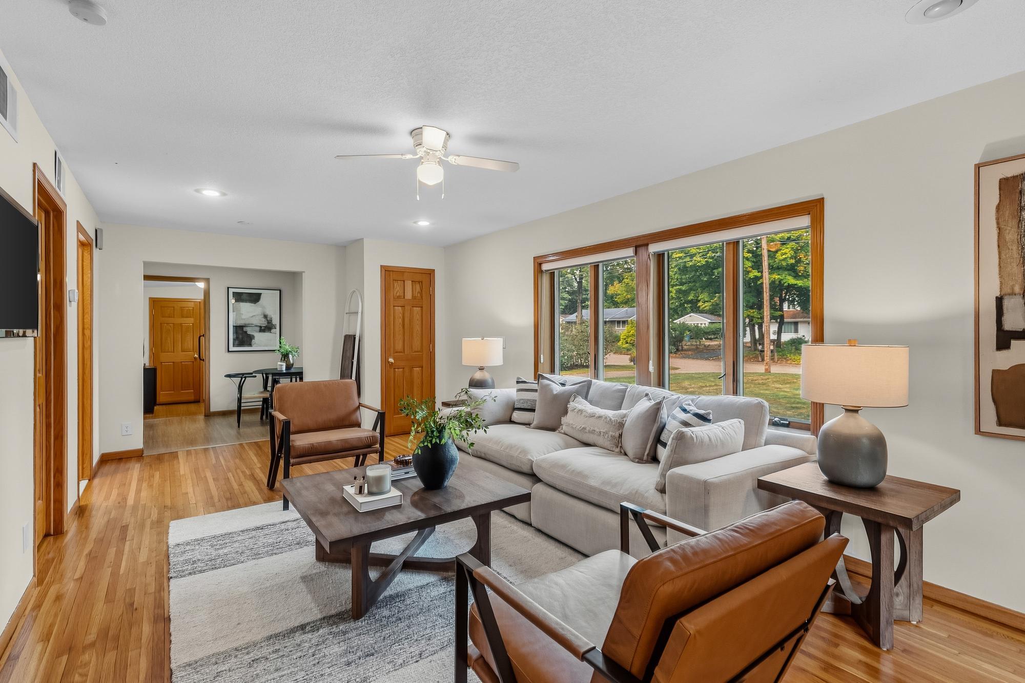 17025 11th Avenue N, Plymouth MN 55447