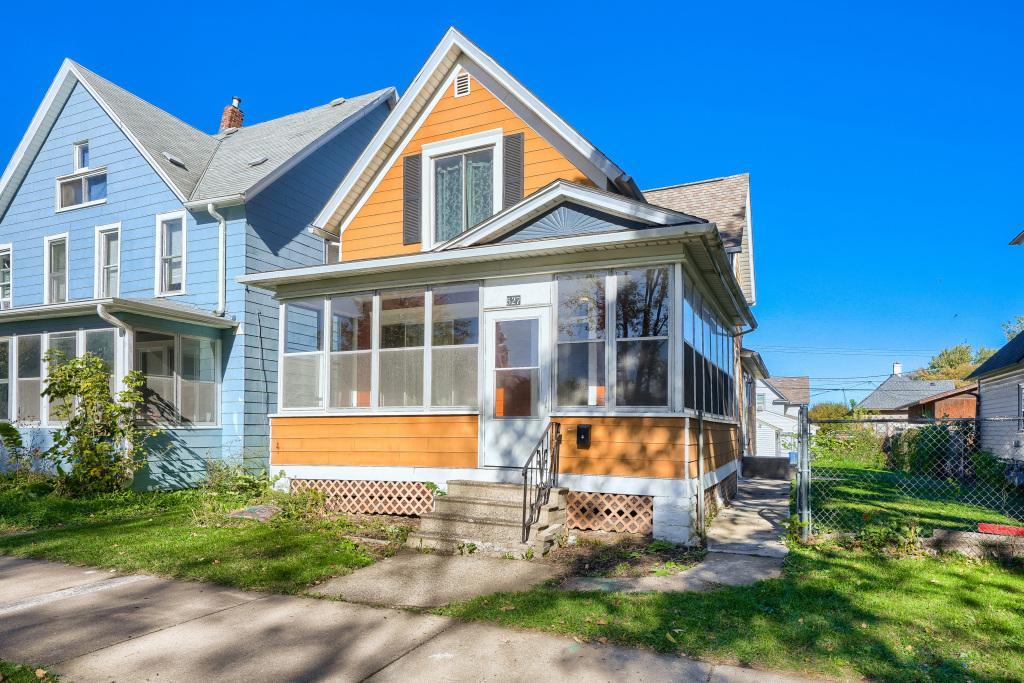 527 Blair Avenue, Saint Paul MN 55103