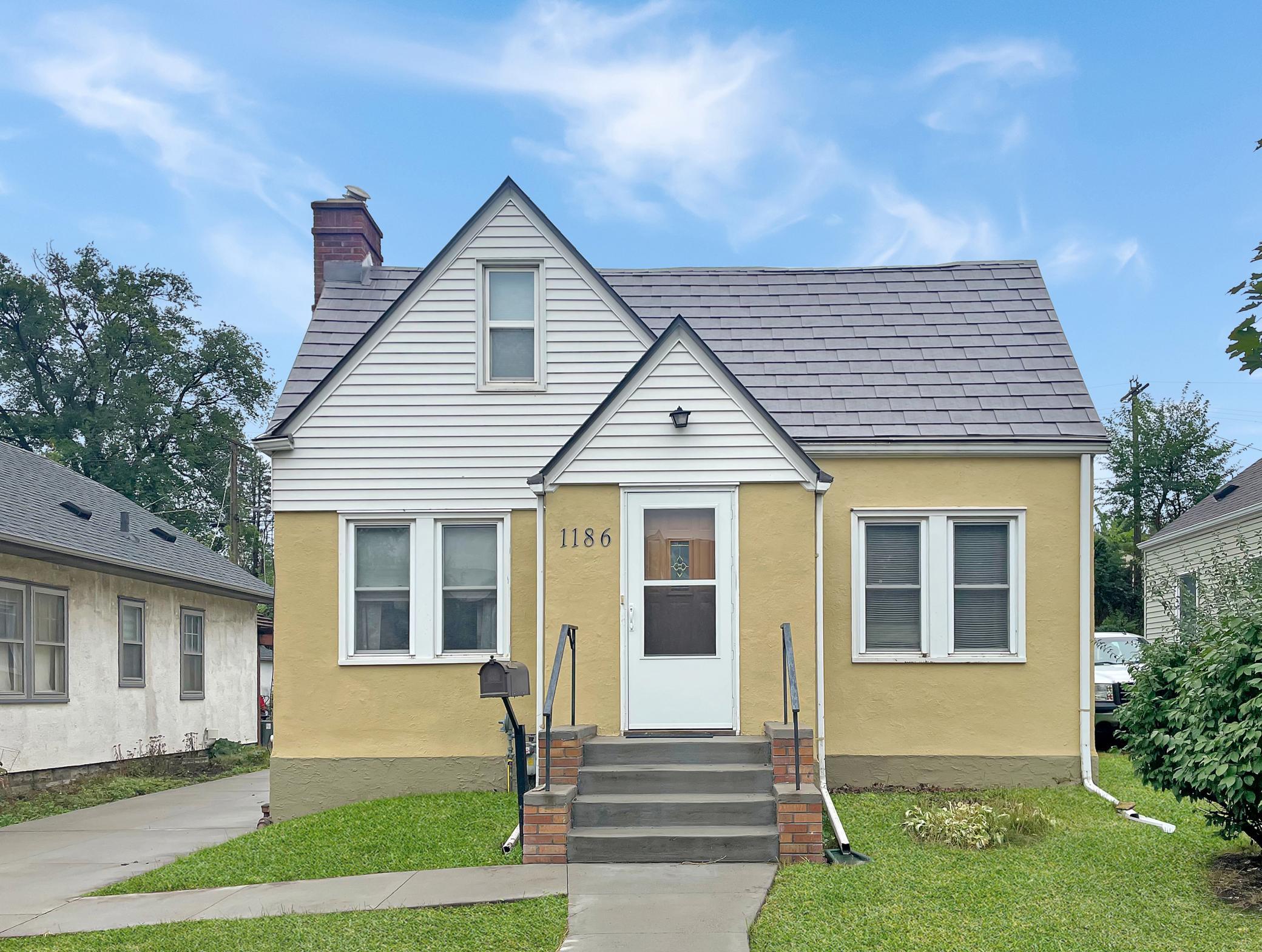 1186 Englewood Avenue, Saint Paul MN 55104