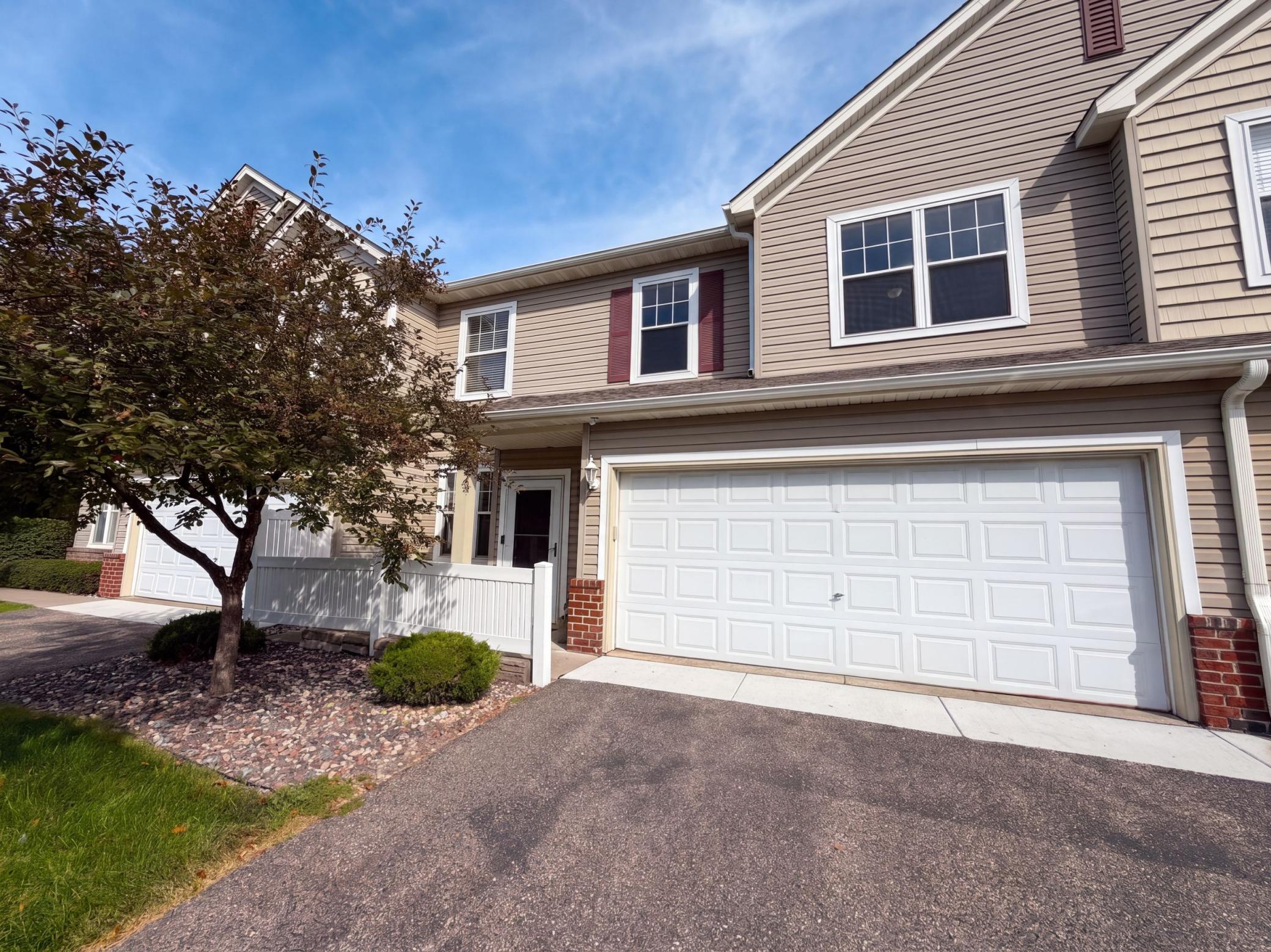 5070 Holly Lane N Unit 702, Plymouth MN 55446