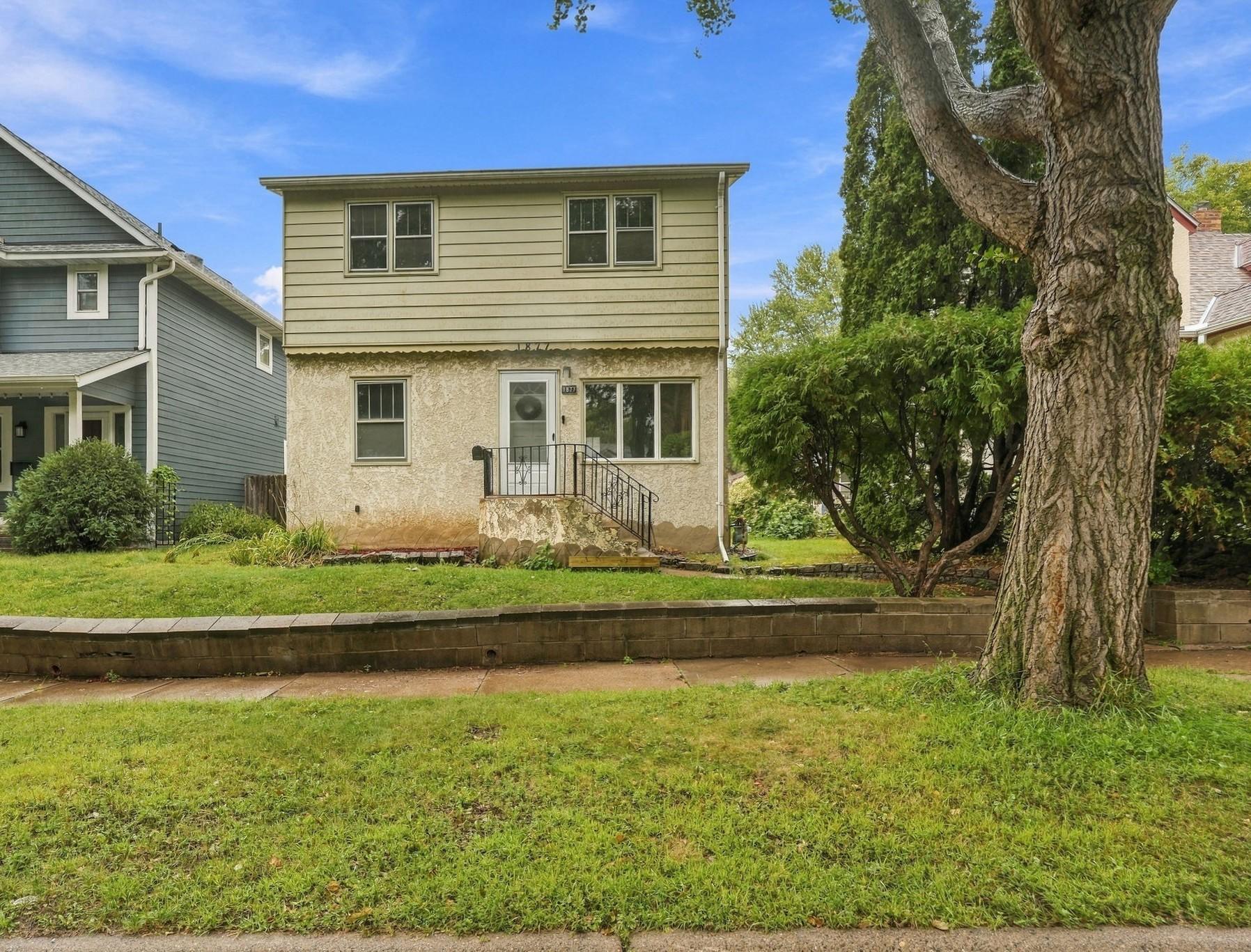 1877 Orange Avenue E, Saint Paul MN 55119