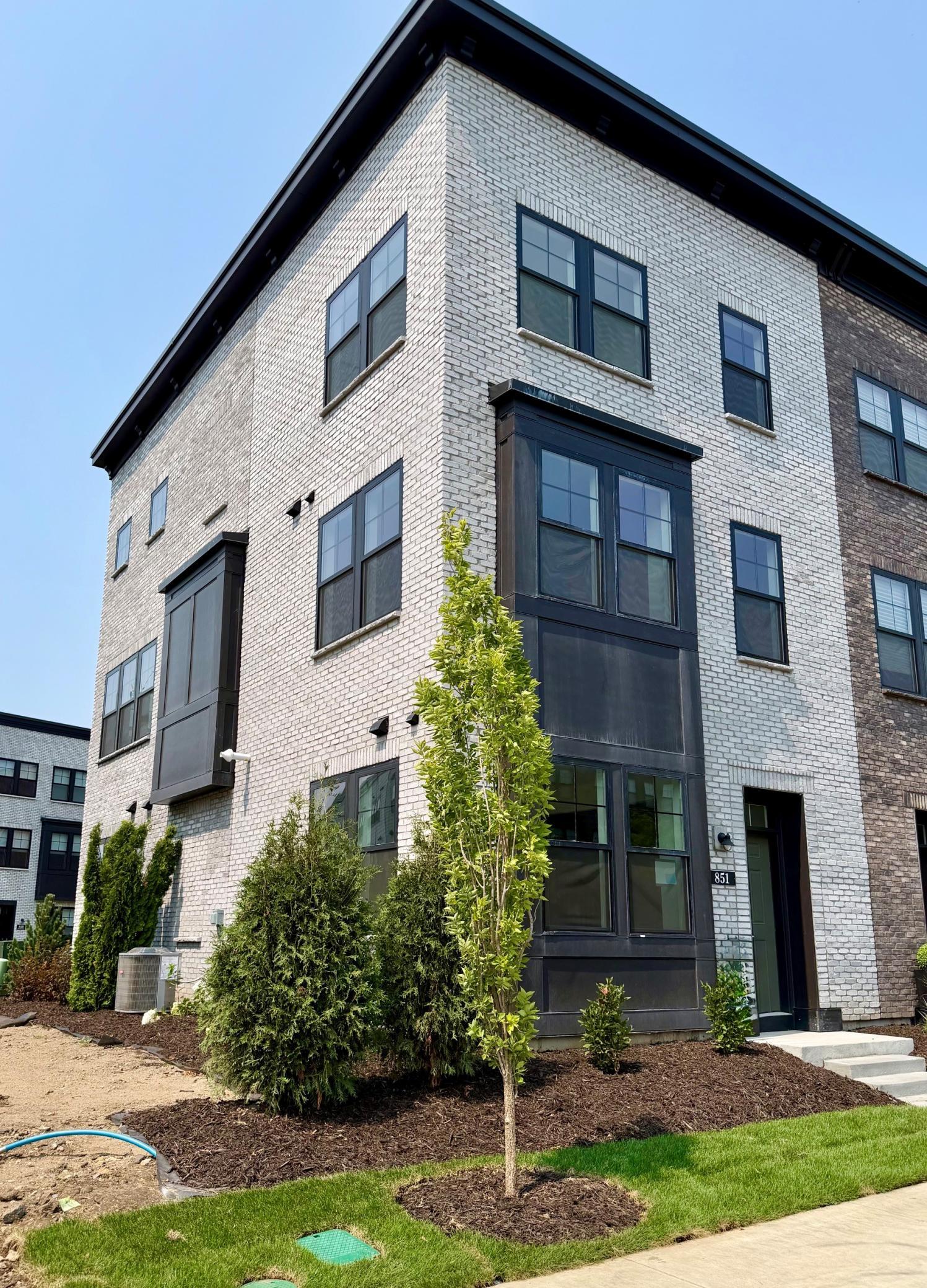 851 Mount Curve, Saint Paul MN 55116