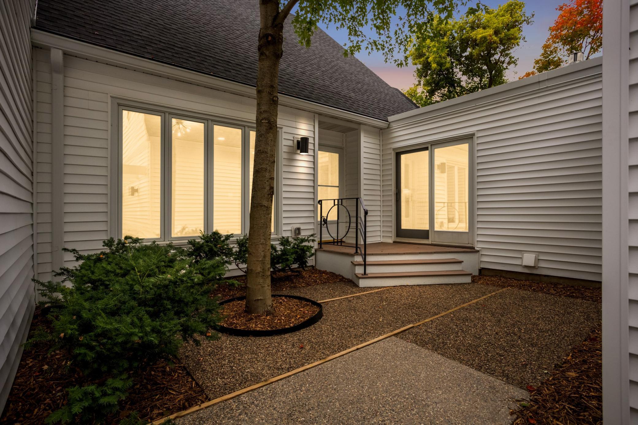 7 Wellesley Place, Edina MN 55436