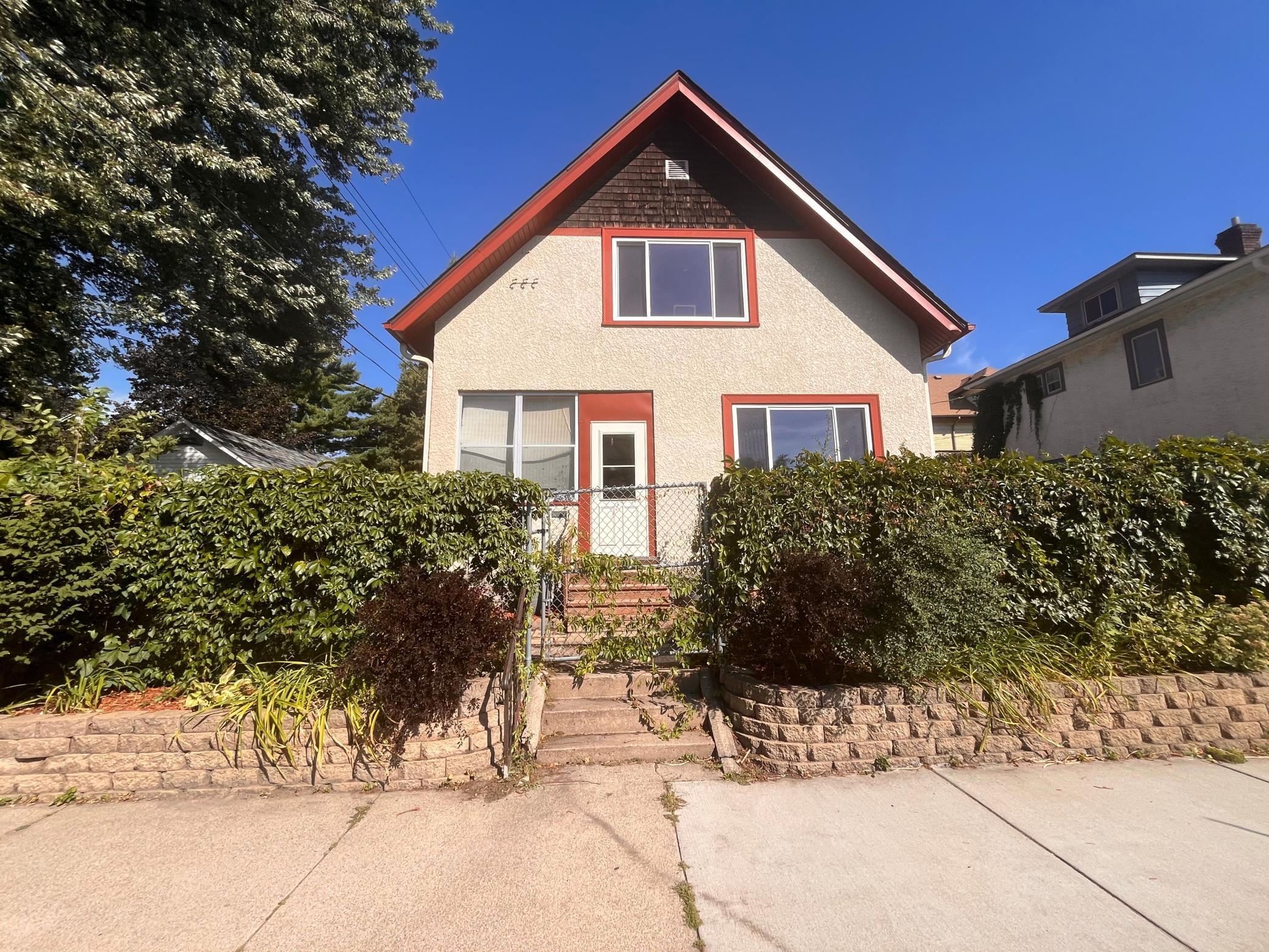1315 19th Avenue NE, Minneapolis MN 55418