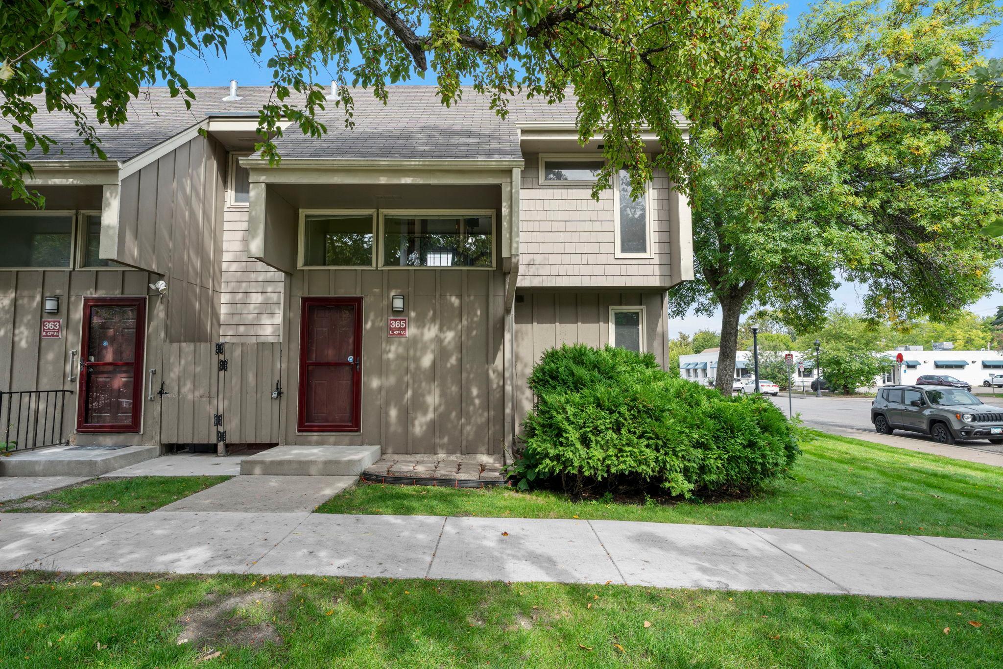 365 E 43rd Street, Minneapolis MN 55409