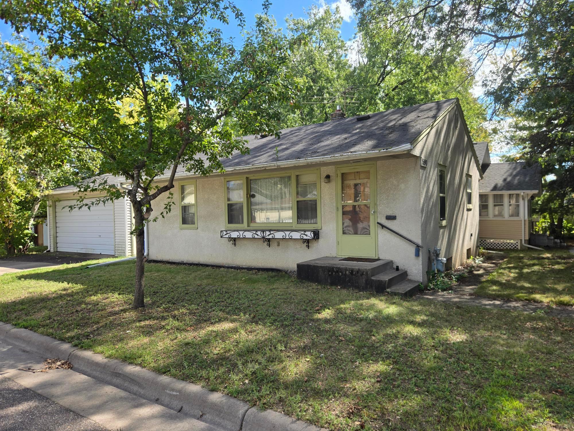 1590 Payne Avenue, Saint Paul MN 55130