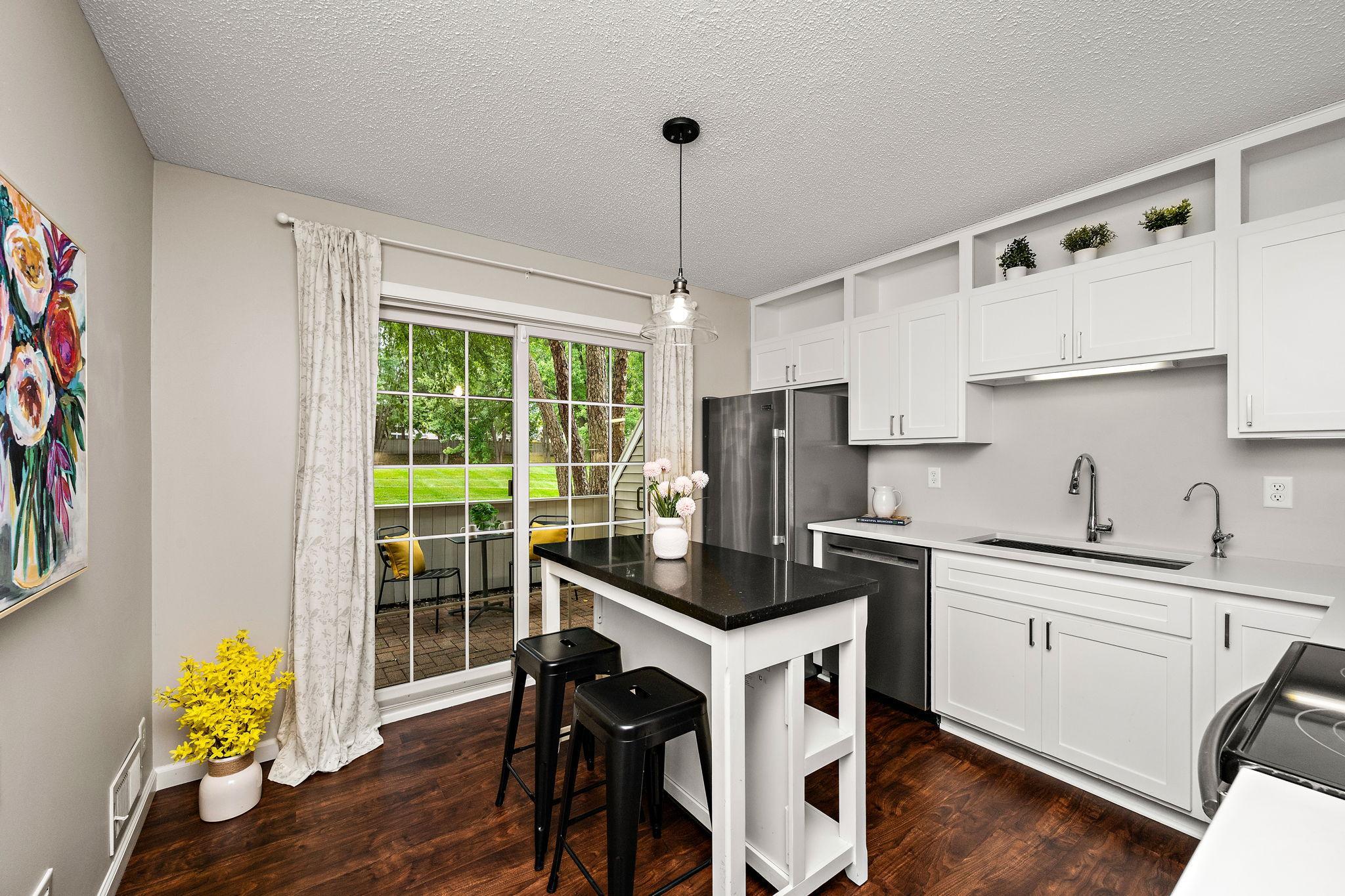 1905 Shenandoah Court Unit D, Plymouth MN 55447