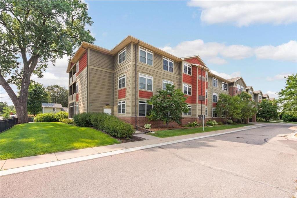 2530 E 34th Street Unit 212, Minneapolis MN 55406