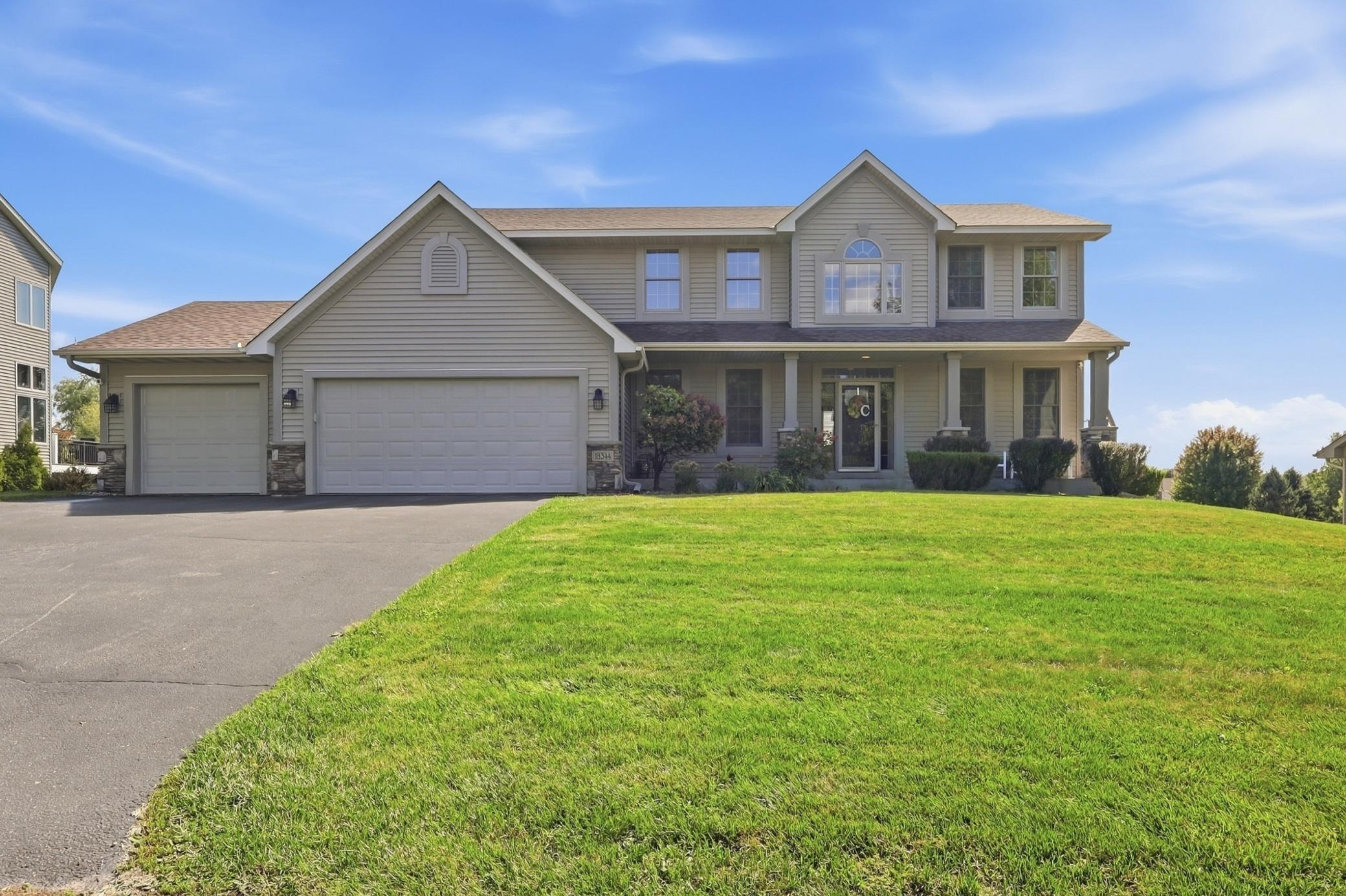 18344 Lake Forest Drive, Lakeville MN 55044