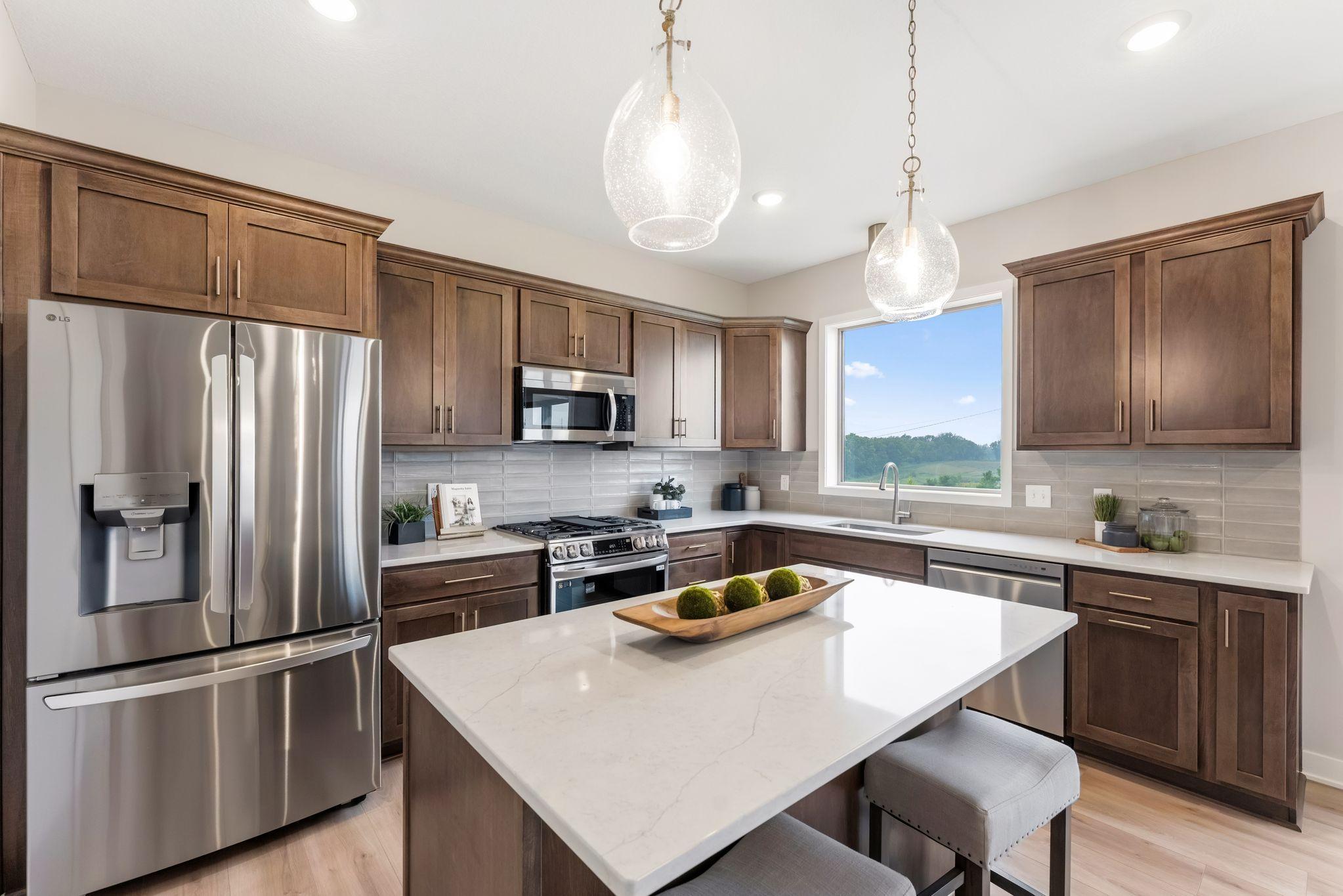 13721 Arrowhead Way, Rosemount MN 55068