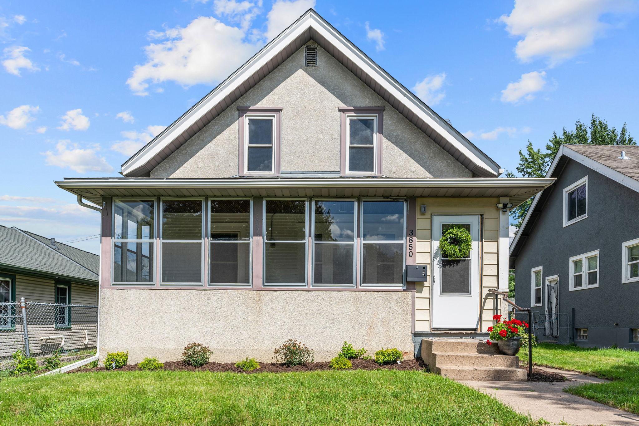3850 Colfax Avenue N, Minneapolis MN 55412