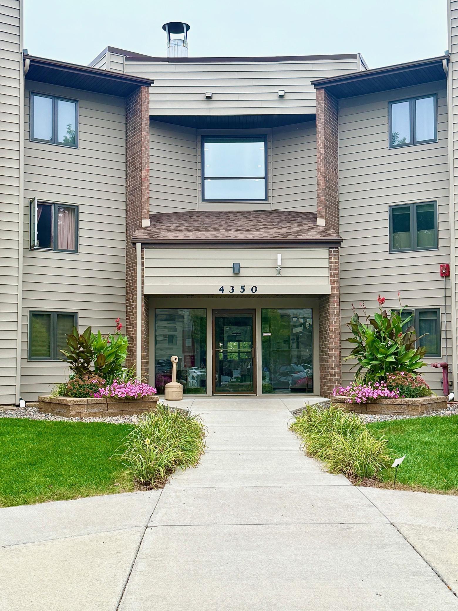 4350 Trenton Lane N Unit 311, Plymouth MN 55442