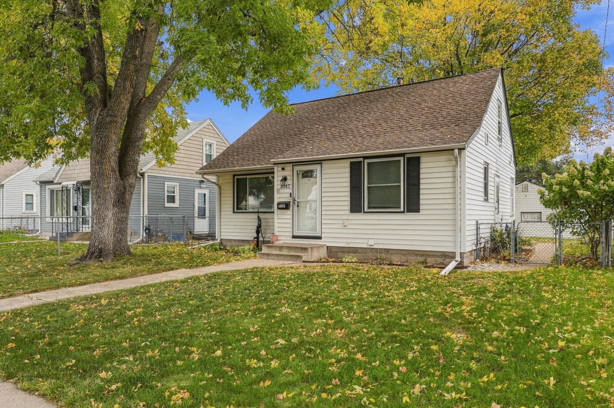 5242 Irving Avenue N, Minneapolis MN 55430