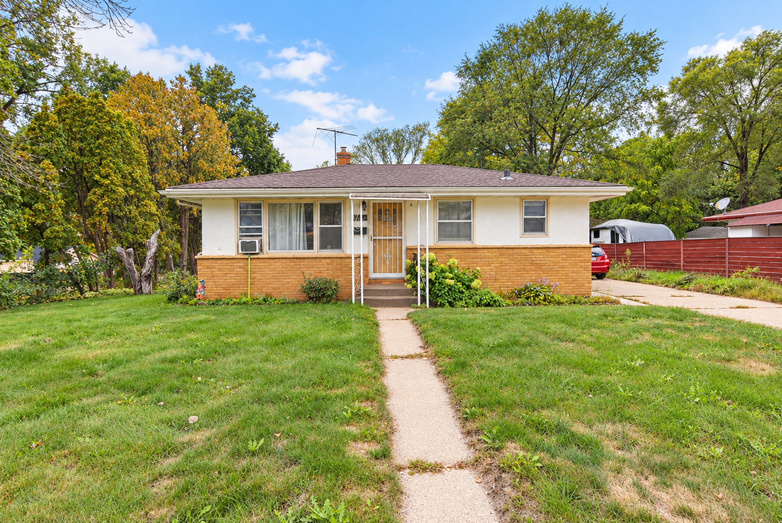 1445 McAfee Street, Saint Paul MN 55106