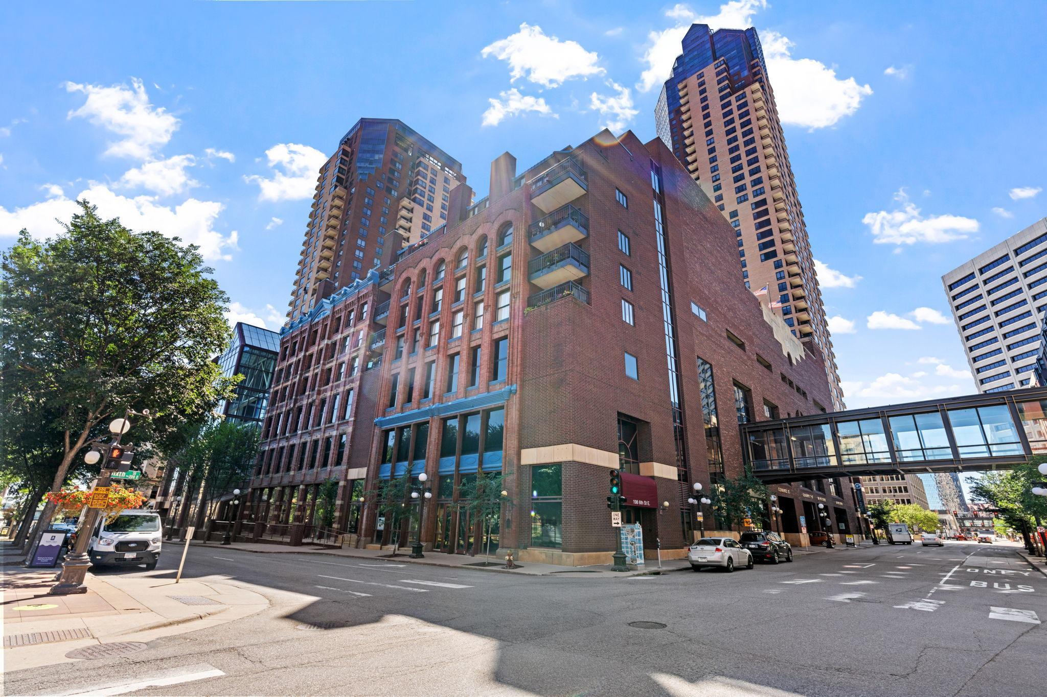 198 6th Street E Unit 501, Saint Paul MN 55101