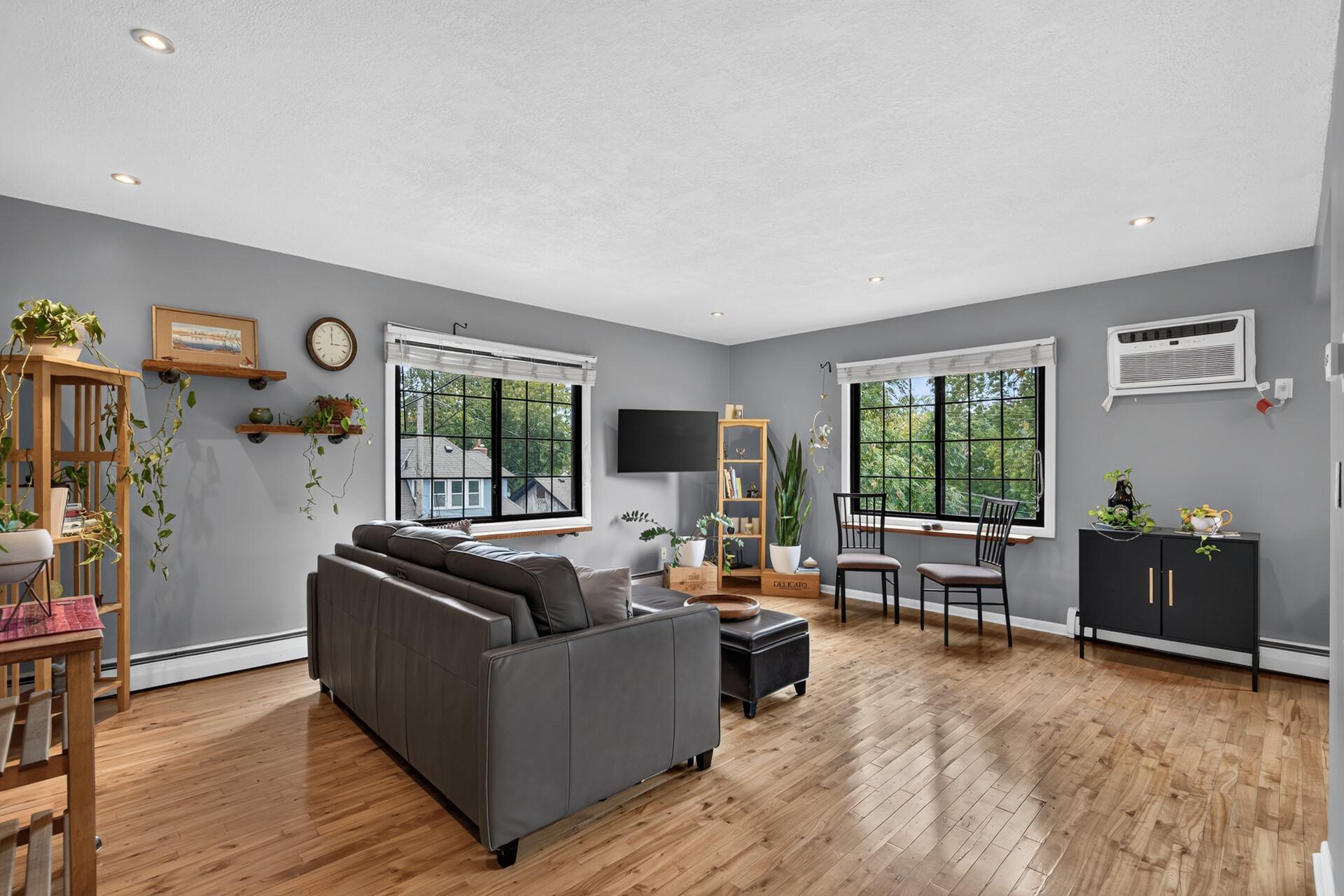 3844 Nicollet Avenue Unit 305, Minneapolis MN 55409
