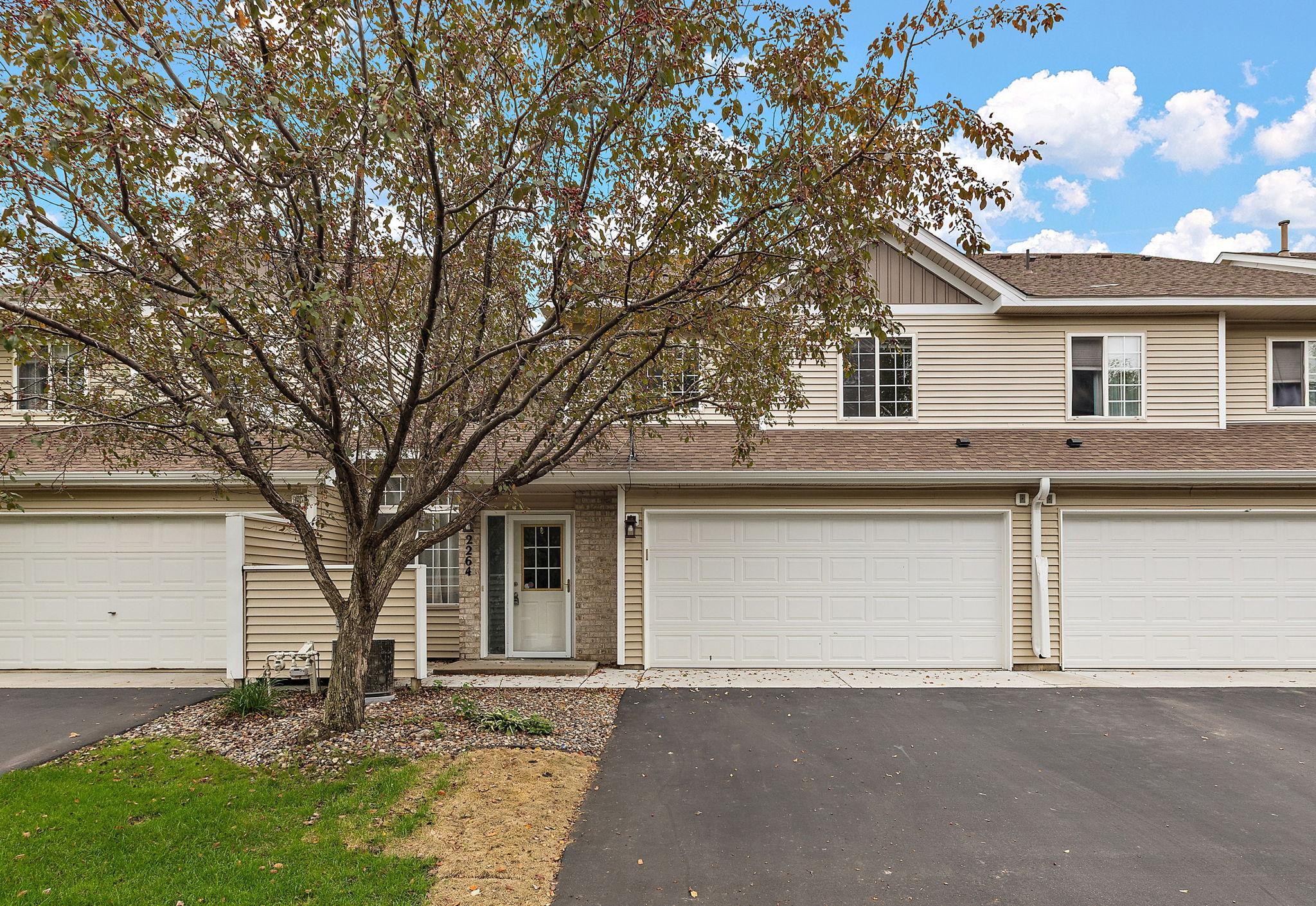 2264 River Rock Lane, Shakopee MN 55379