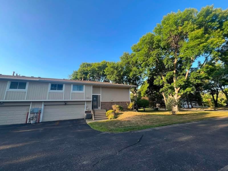 6623 Ives Lane N, Maple Grove MN 55369