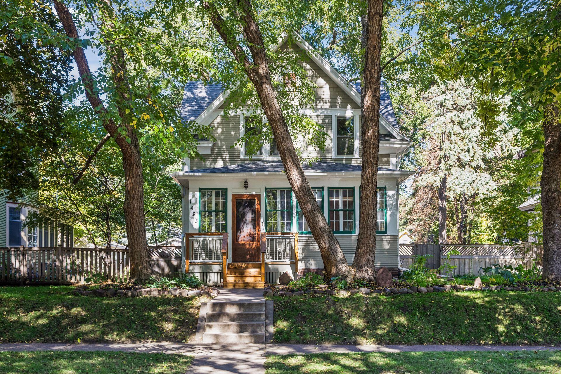1493 Lincoln Avenue, Saint Paul MN 55105