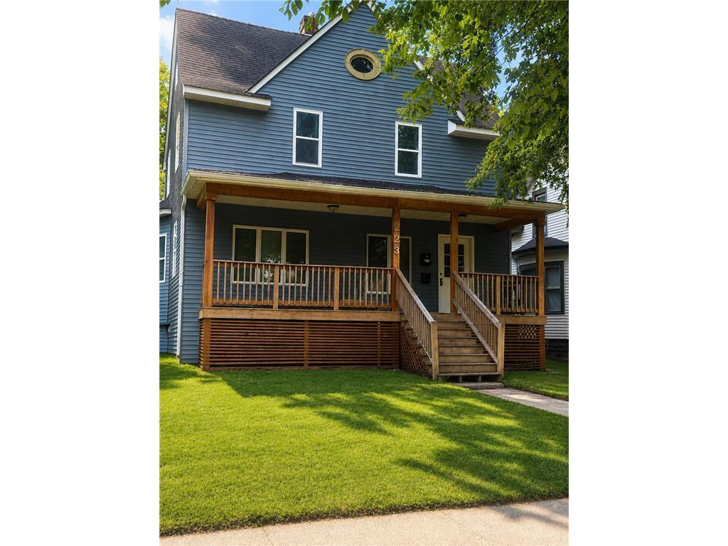 1223 Oliver Avenue N, Minneapolis MN 55411