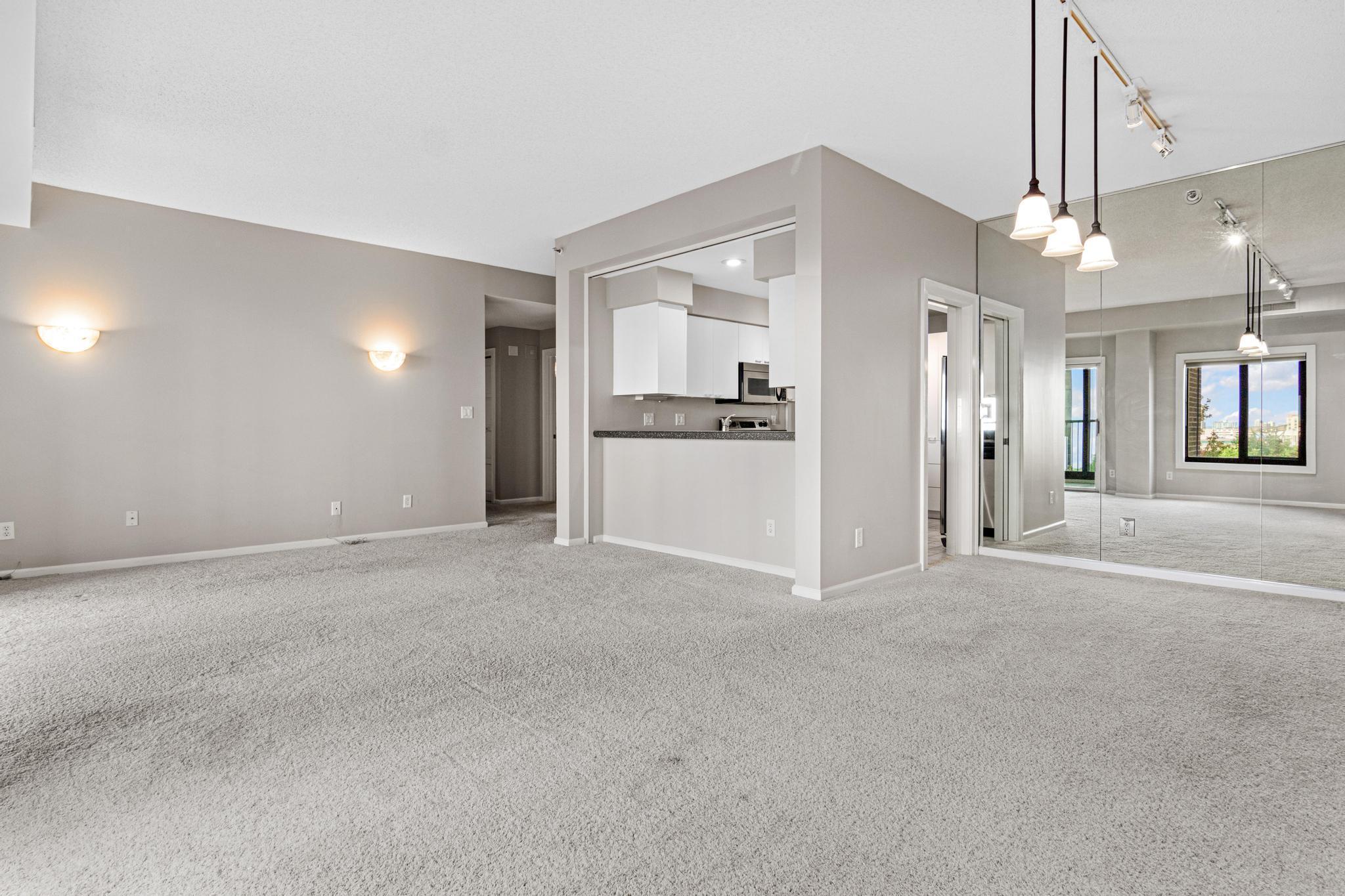1235 Yale Place Unit 808, Minneapolis MN 55403
