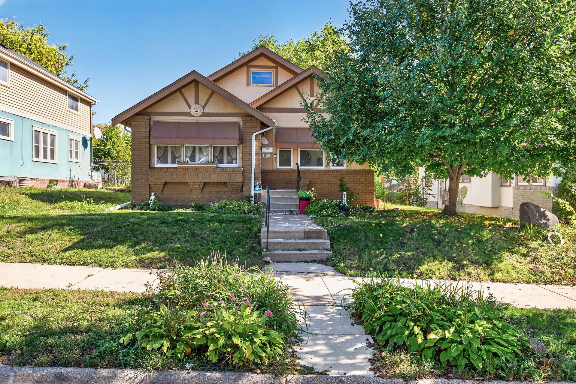 1718 Vincent Avenue N, Minneapolis MN 55411