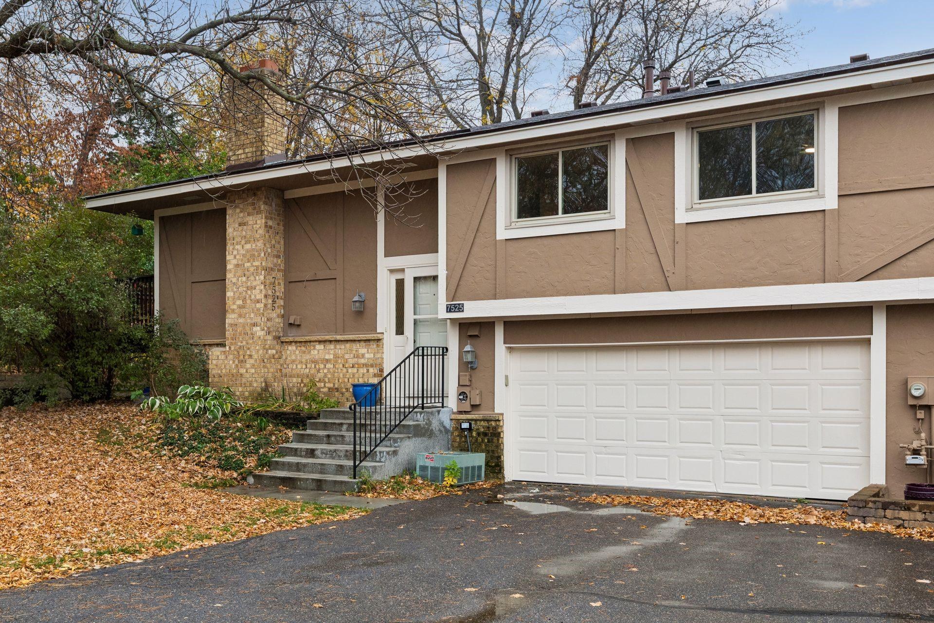 7525 Zinnia Way, Maple Grove MN 55311